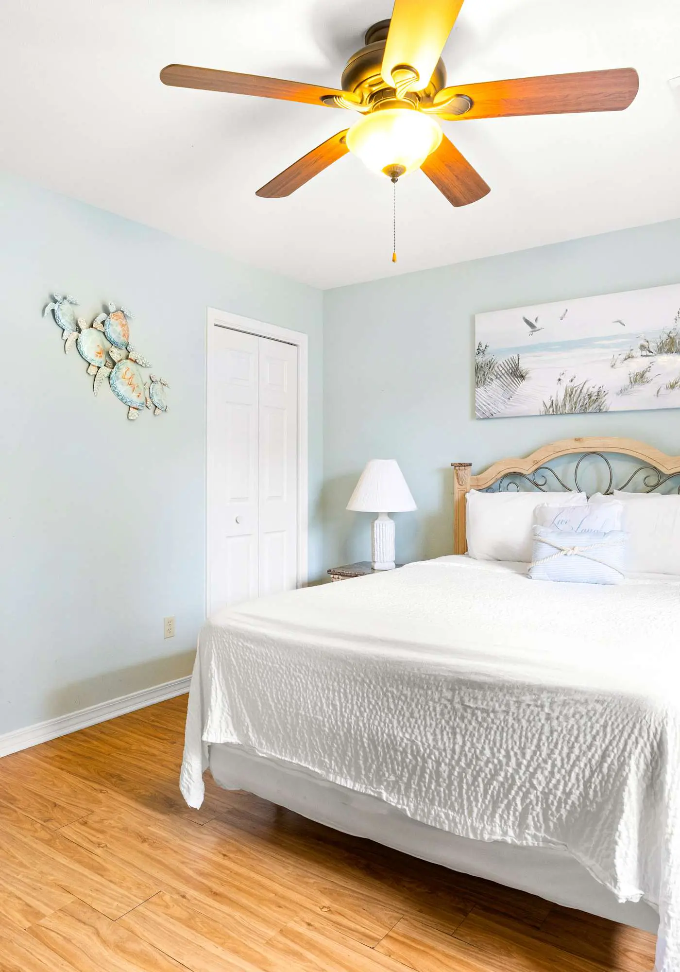 5BR Home, Located on Canal, Backyard with Deck and BBQ