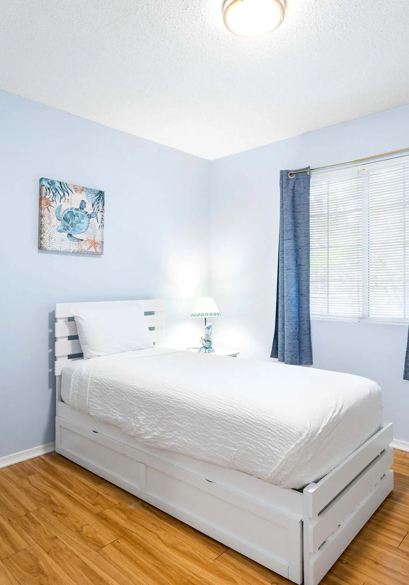 5BR Home, Located on Canal, Backyard with Deck and BBQ