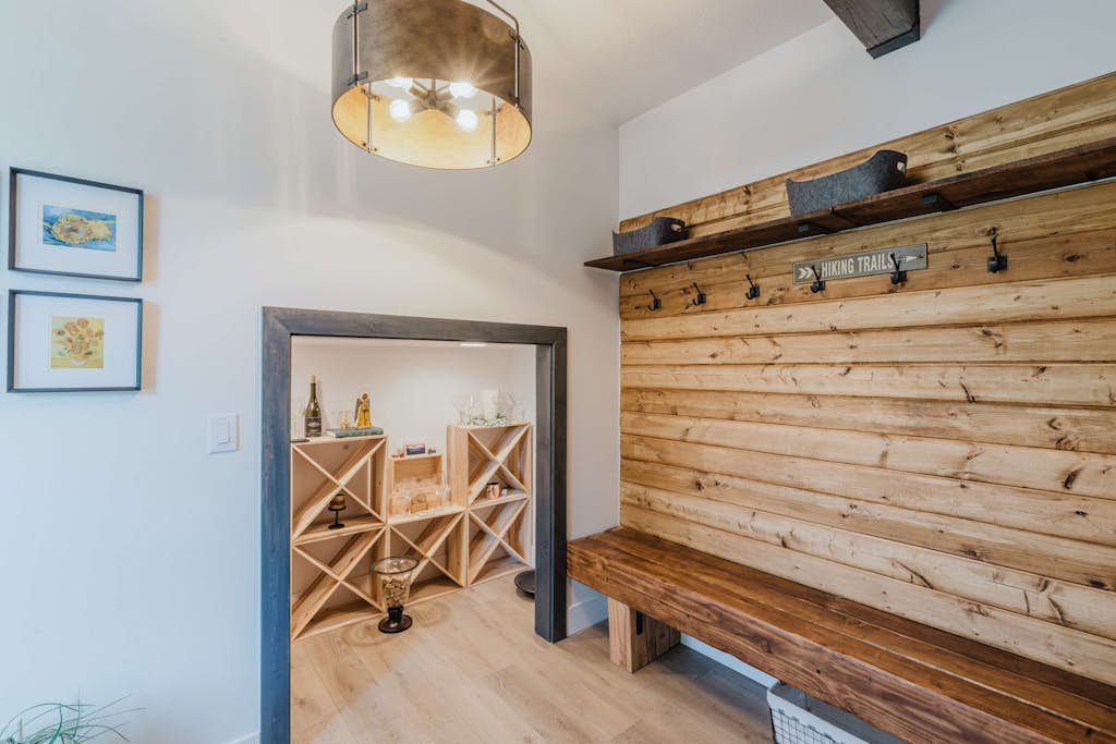 Scandinavian Forest Retreat Near Sunriver