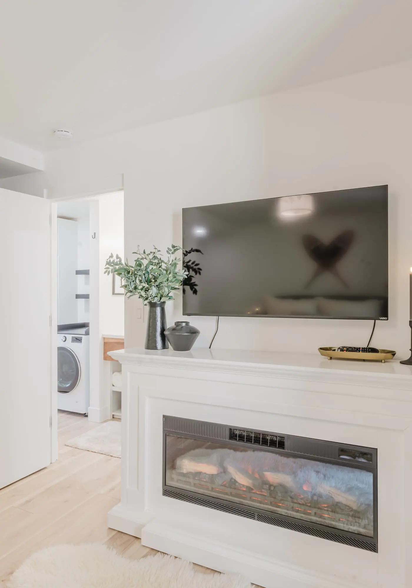 1BR Condo, Pool & Hot Tub, fitness center, trails