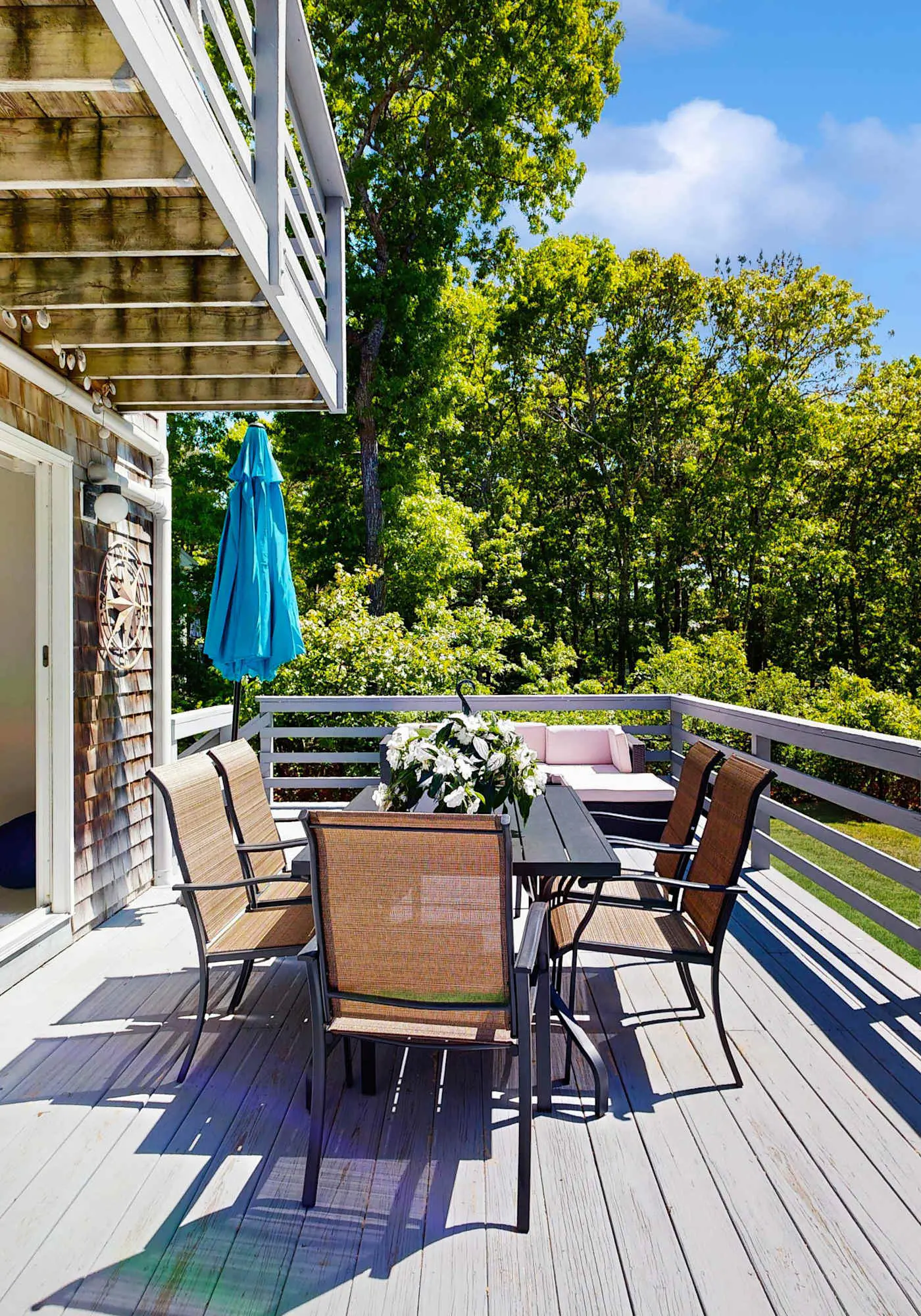 Bright Falmouth Home With Open Layout, AC & Deck