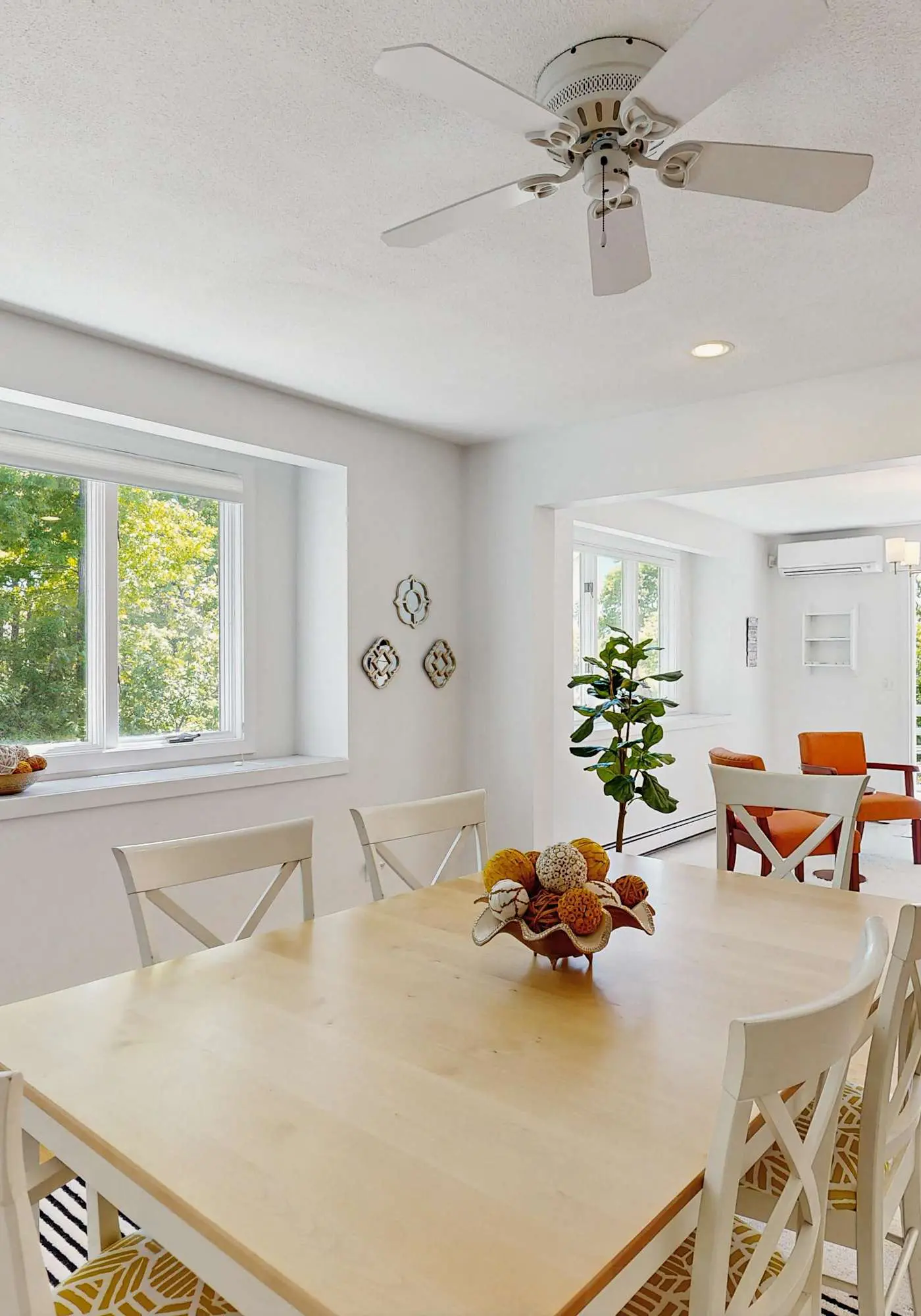 Bright Falmouth Home With Open Layout, AC & Deck