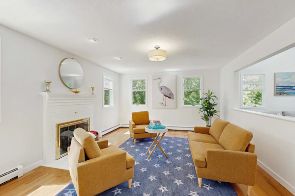 Bright Falmouth Home With Open Layout, AC & Deck
