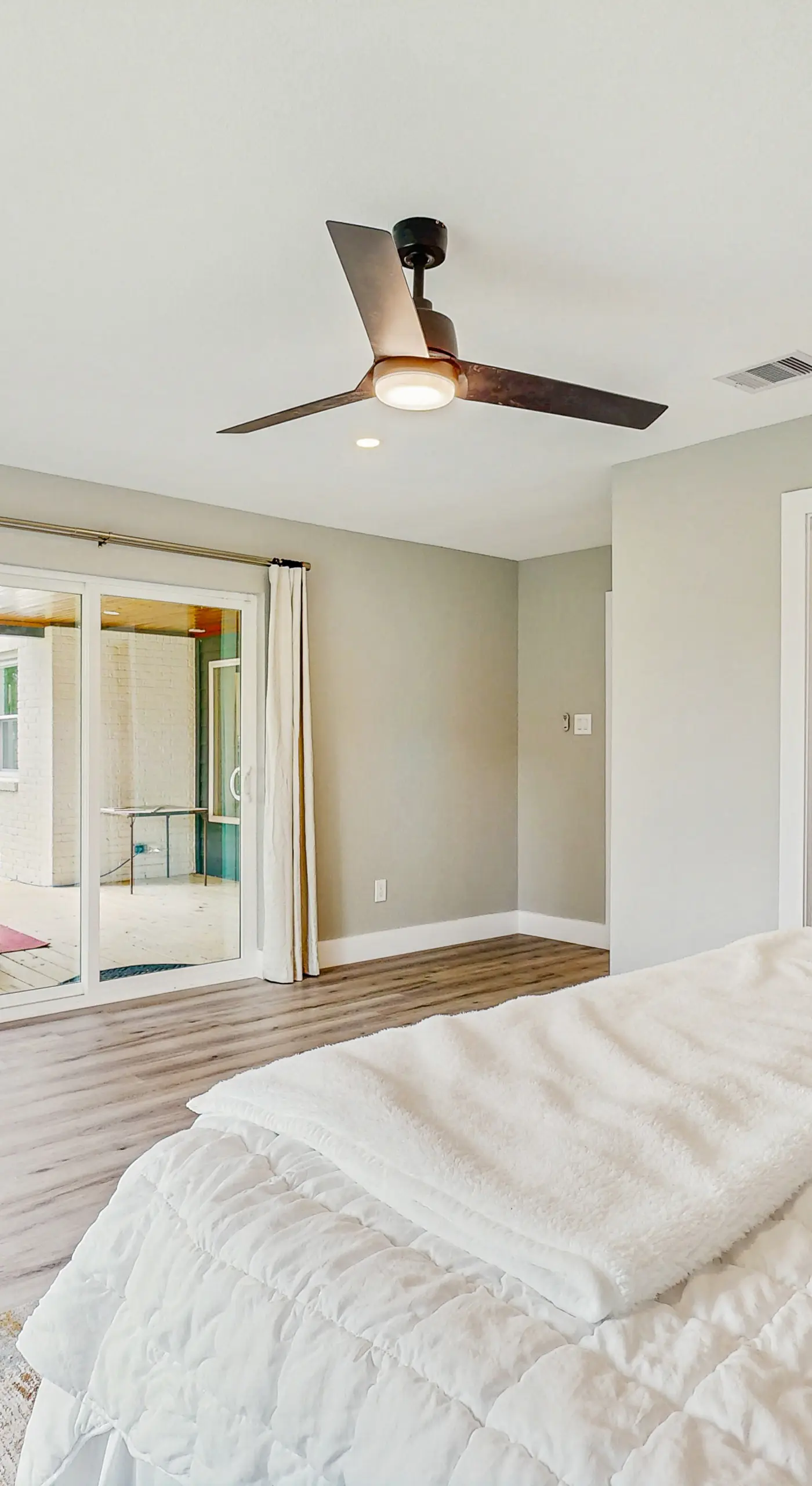 Dog-Friendly Houston Home w/ Deck & Yard