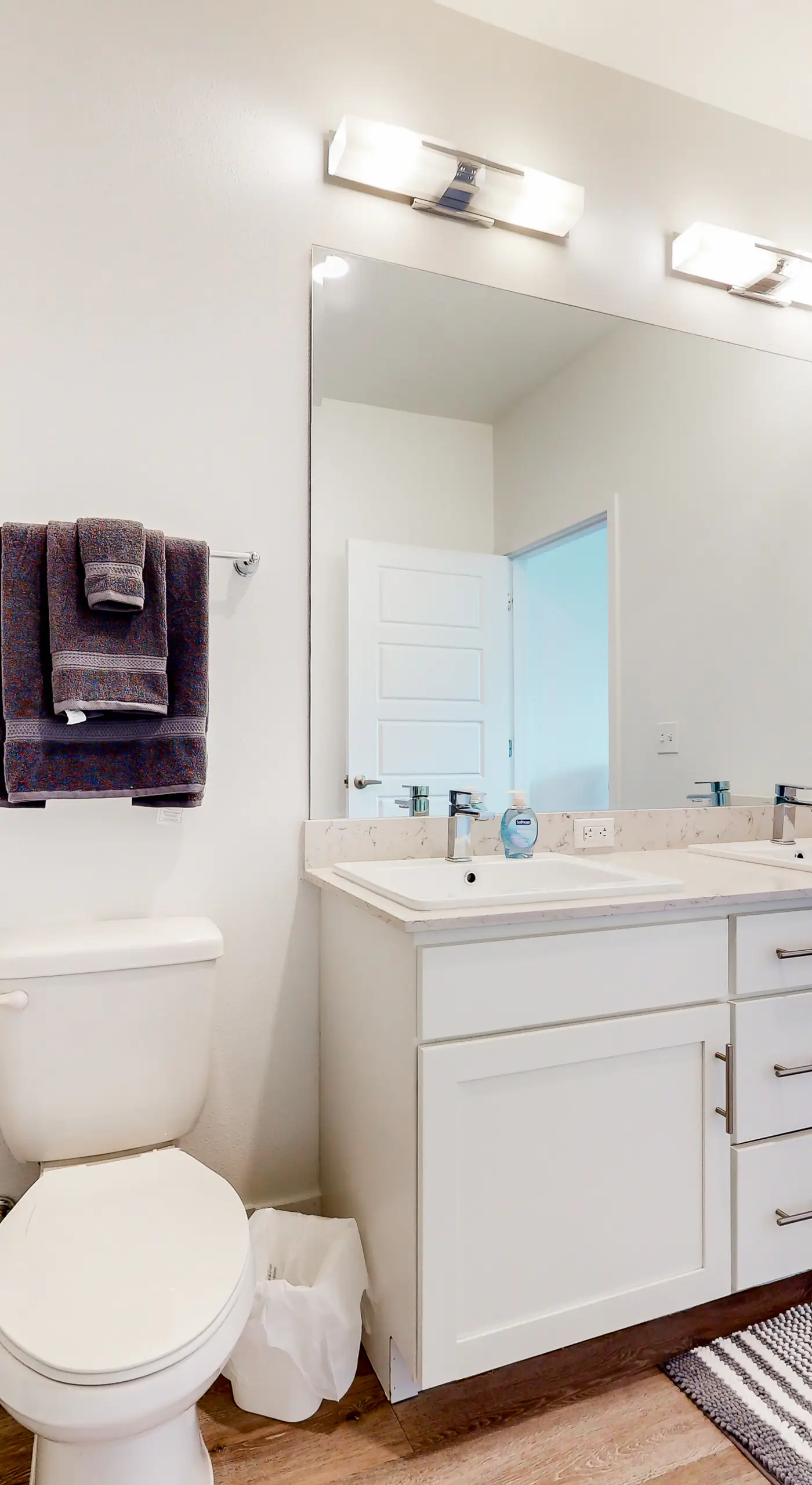 2 Mi to UF Campus! Dog-Friendly Condo w/ Pool