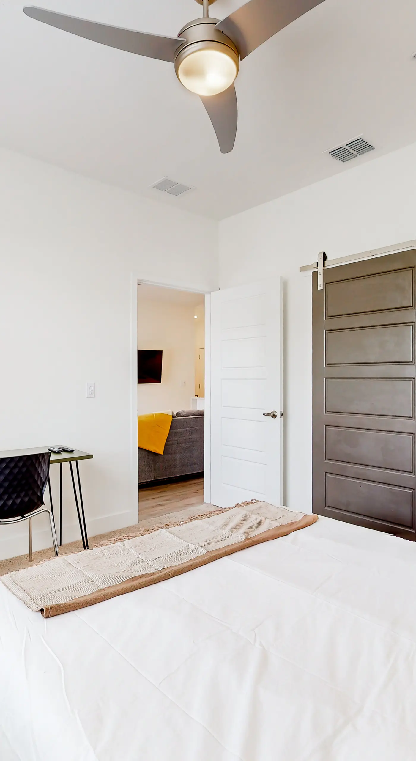 2 Mi to UF Campus! Dog-Friendly Condo w/ Pool