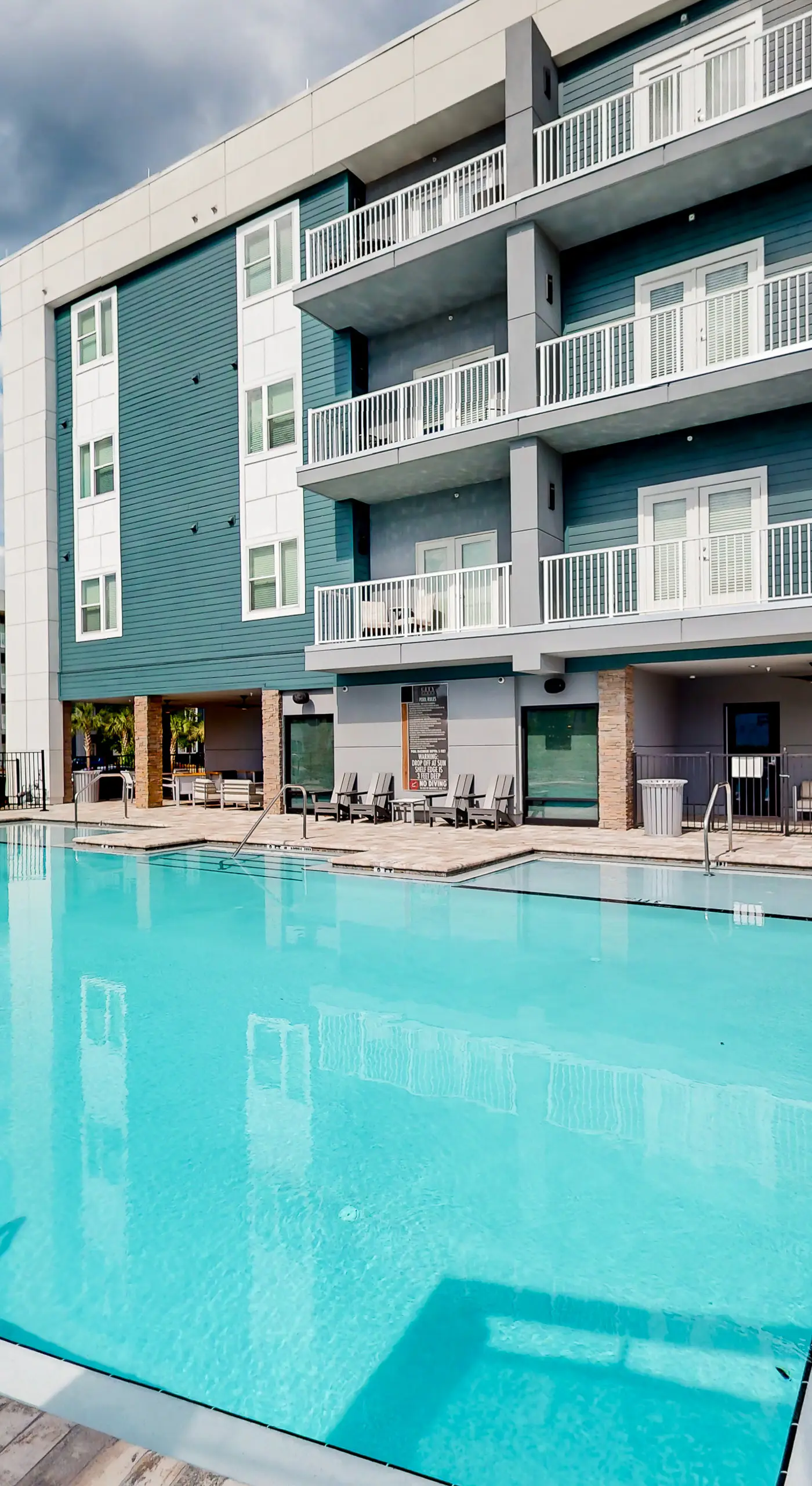 2 Mi to UF Campus! Dog-Friendly Condo w/ Pool