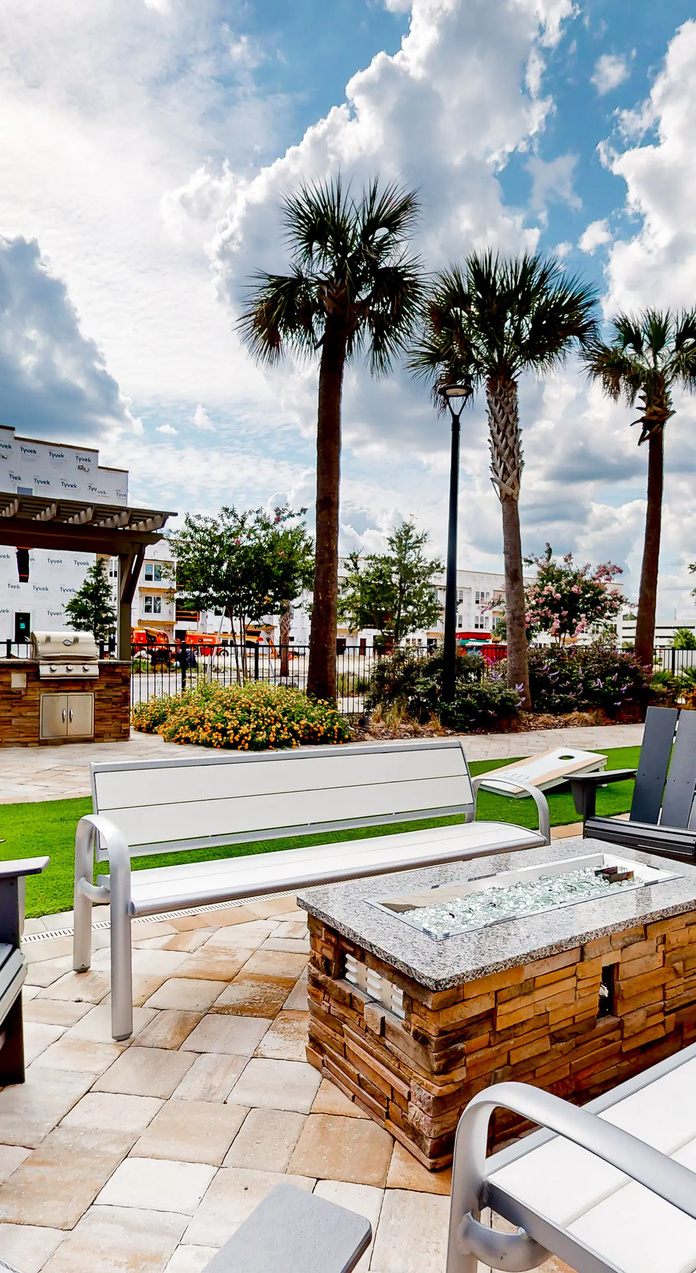 2 Mi to UF Campus! Dog-Friendly Condo w/ Pool