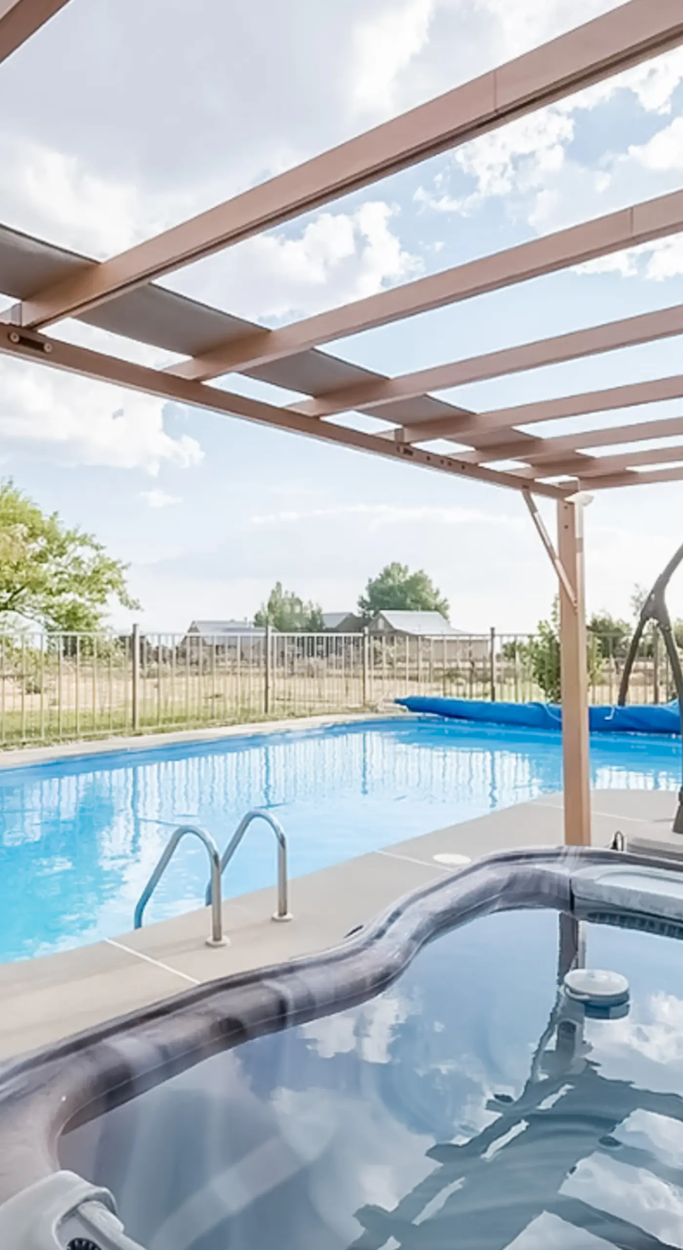Spacious Home w/ Pool & Hot Tub in Arroyo Seco!