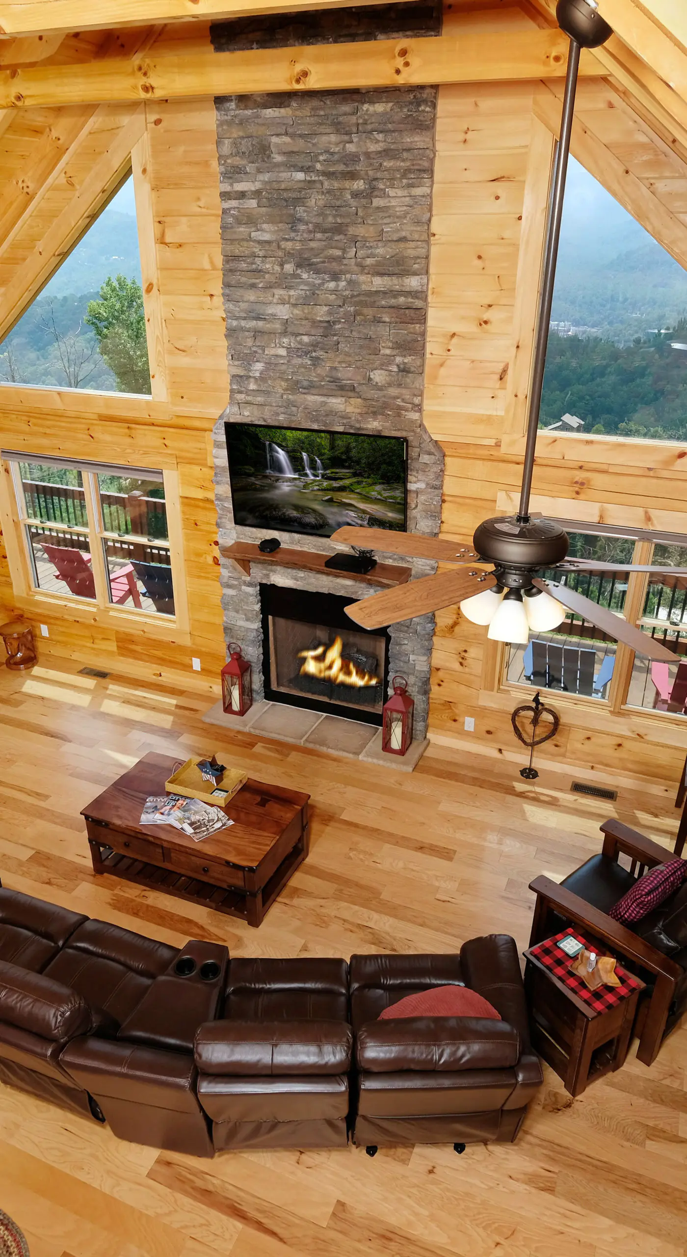 Theater + Arcade! 'Tri-Star Lodge' in Gatlinburg