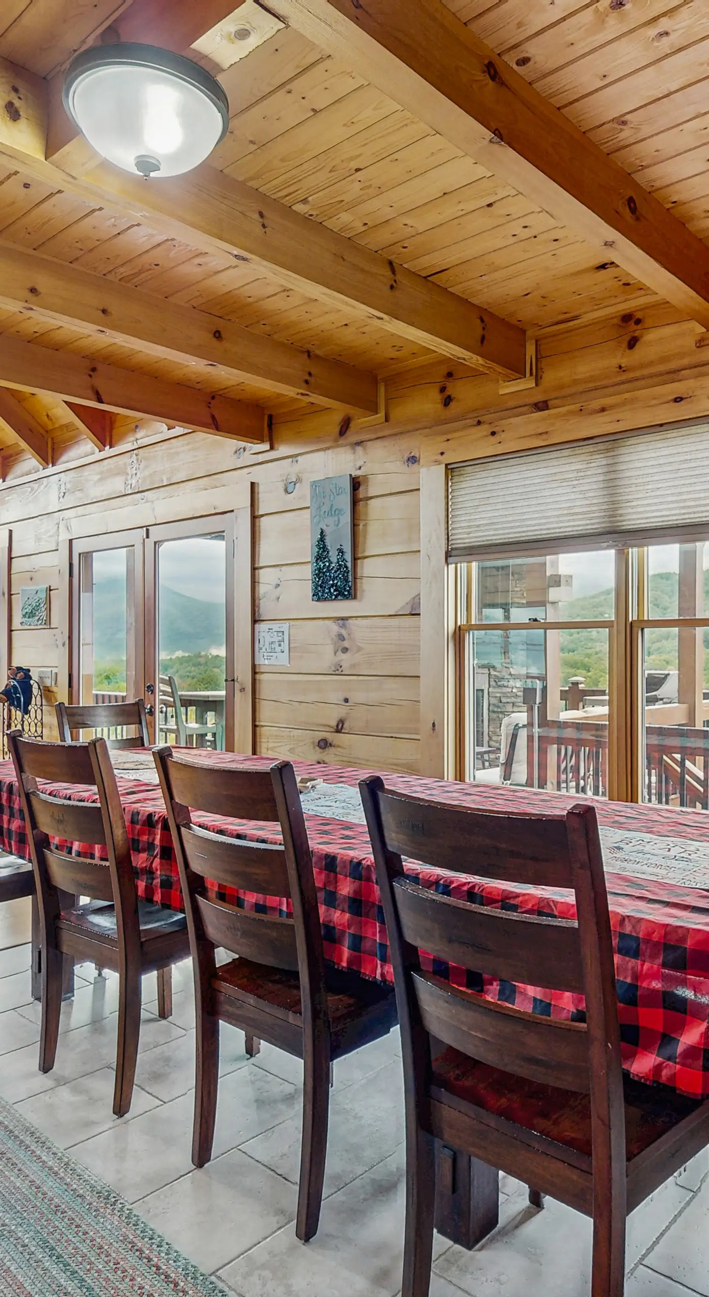 Theater + Arcade! 'Tri-Star Lodge' in Gatlinburg