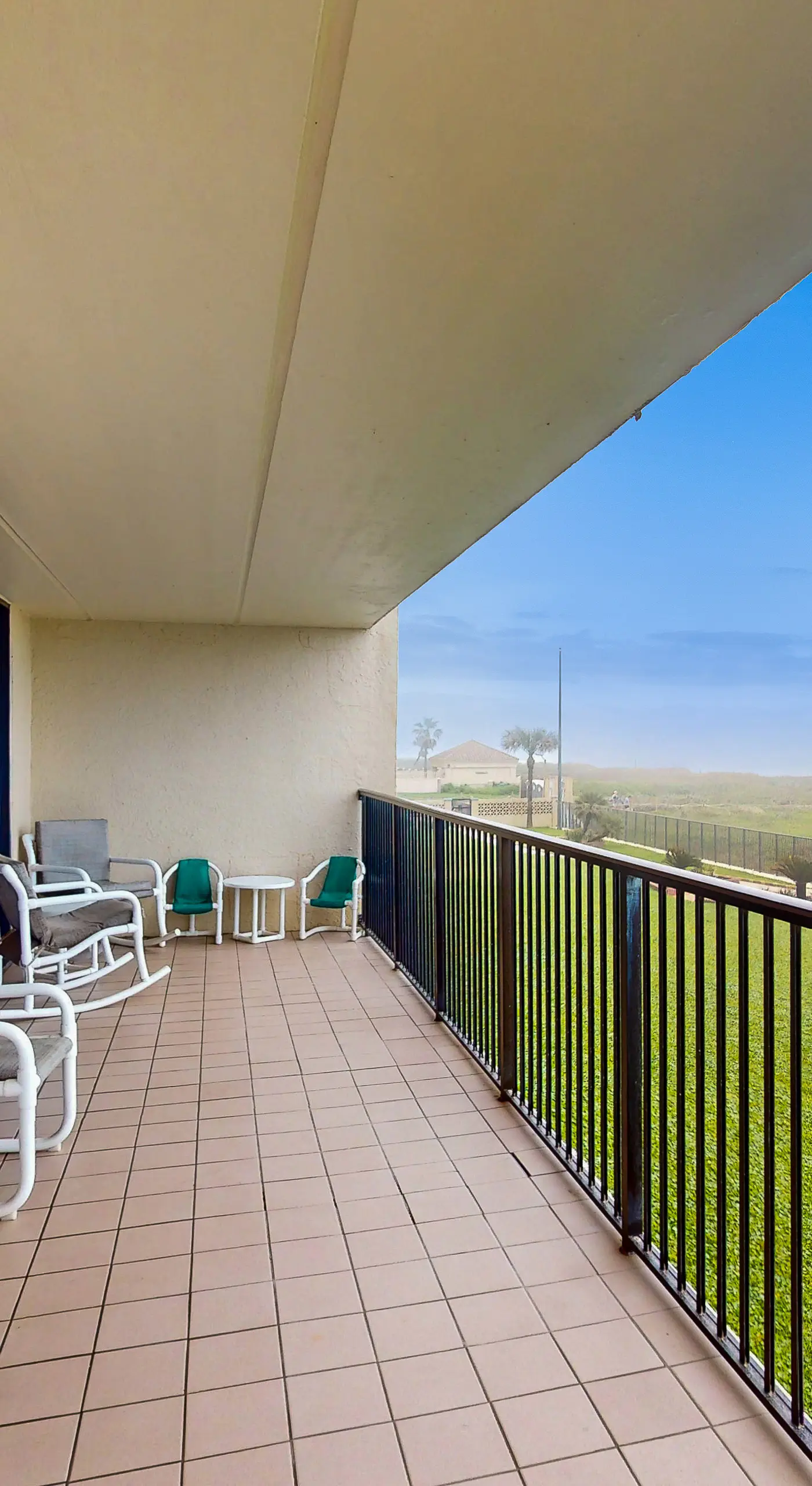 All-Suite 3BR, Beachfront: Suntide III - Unit 206