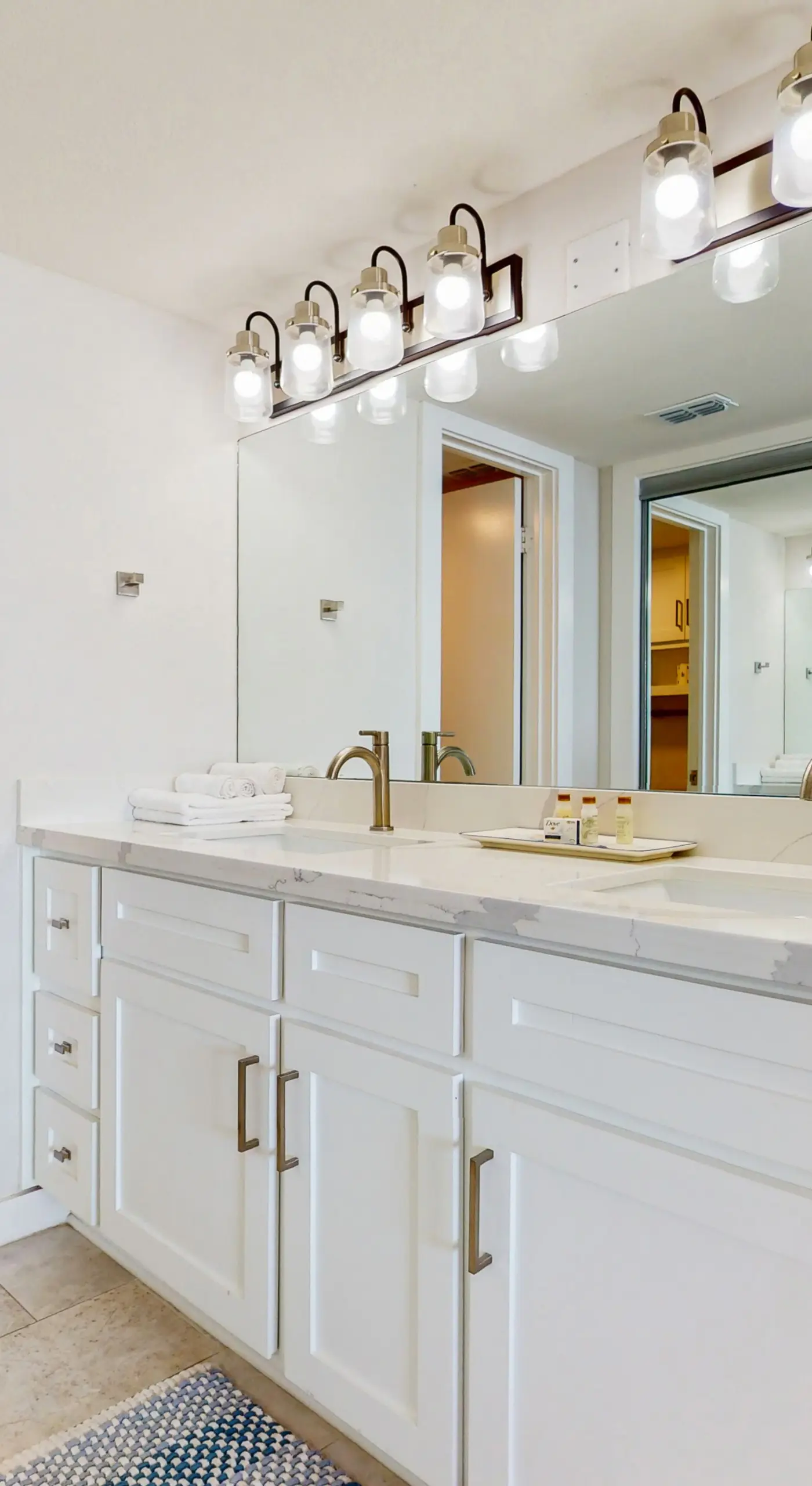 2BR w/ View & Resort Perks: Suntide III - Unit 907