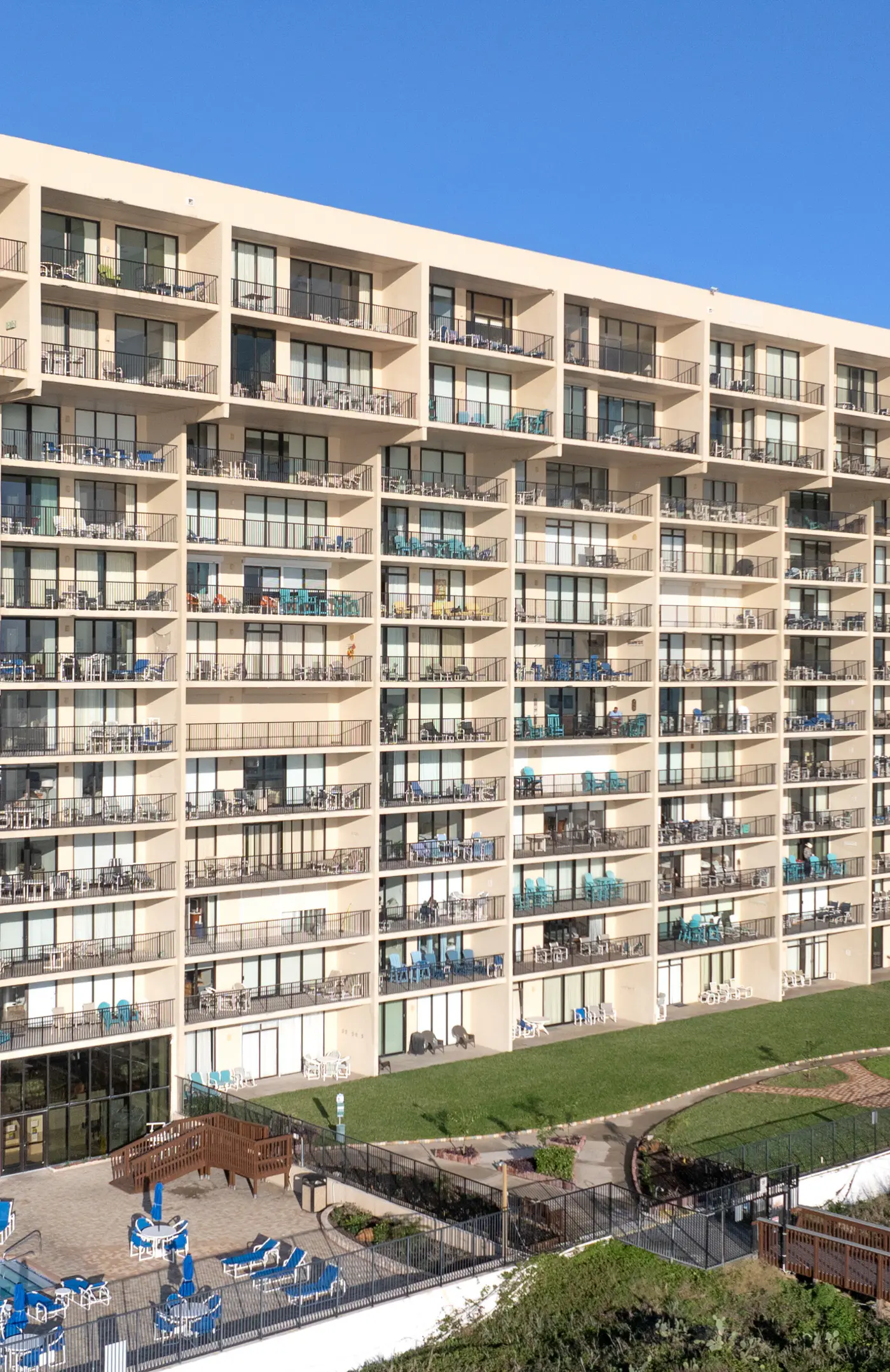 2BR w/ Gulf-View Balcony: Suntide III - Unit 404