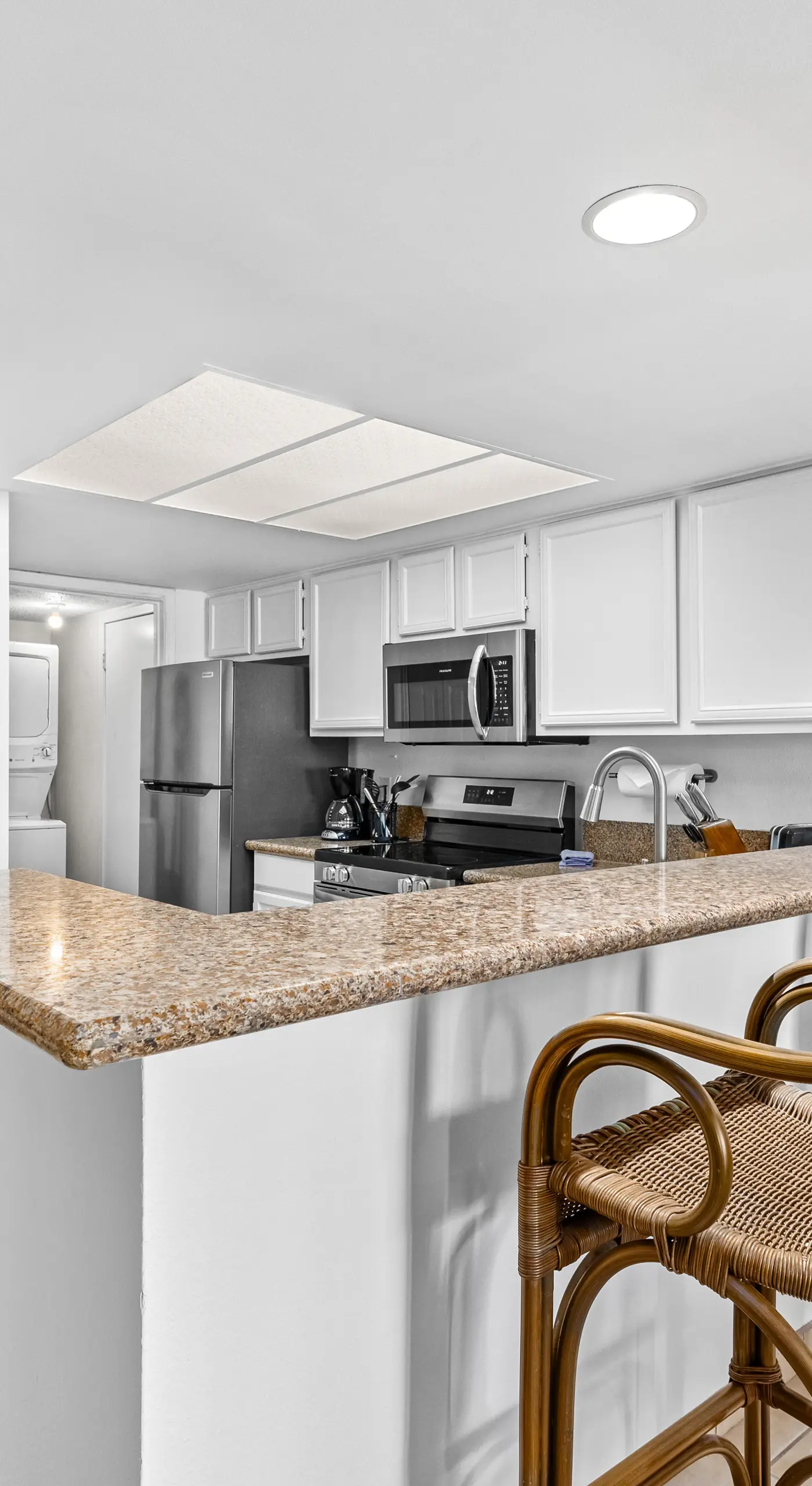 2BR w/ Gulf-View Balcony: Suntide III - Unit 404