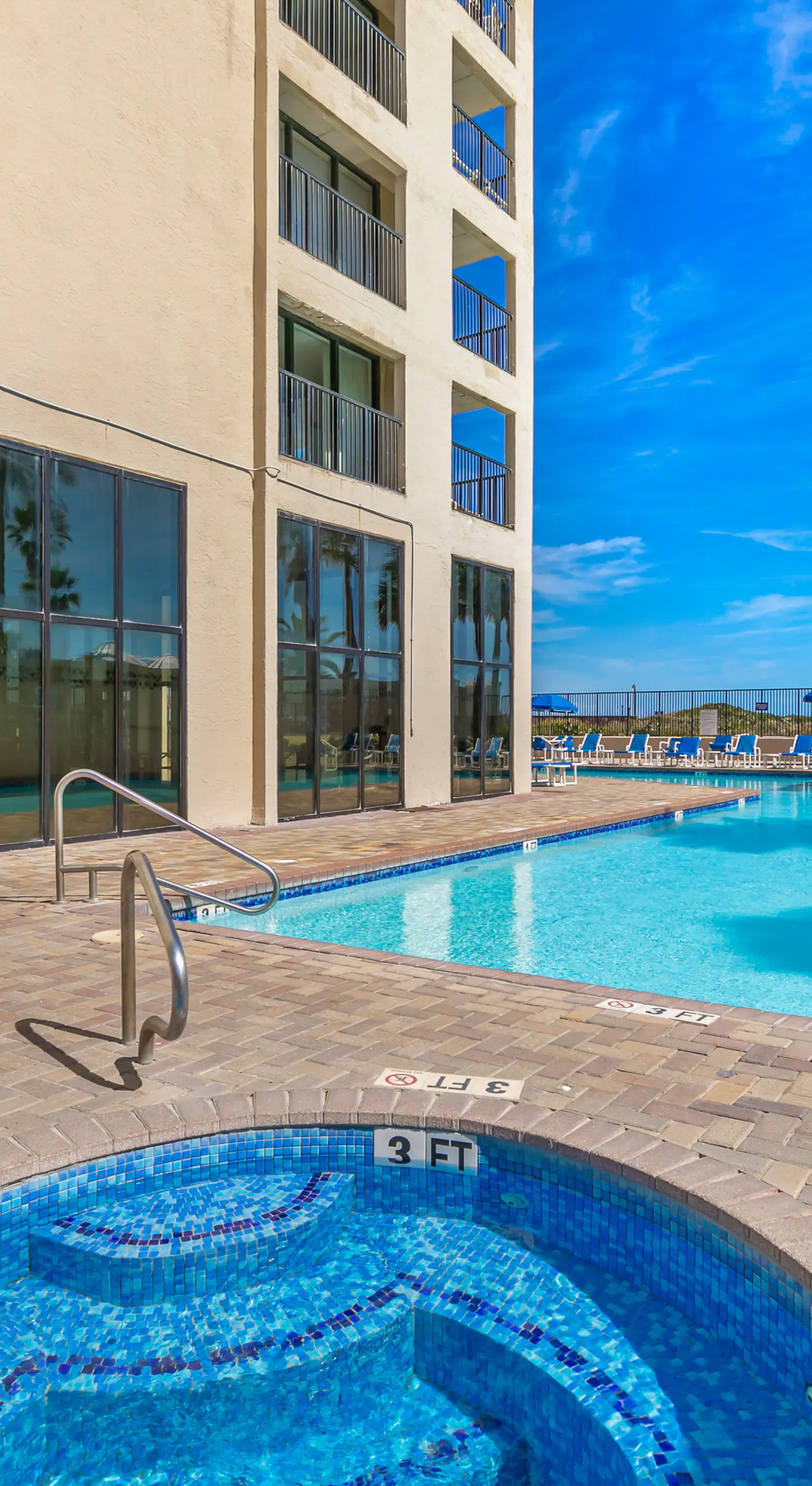 2BR PH, Epic Gulf Views: Suntide III - Unit 1104