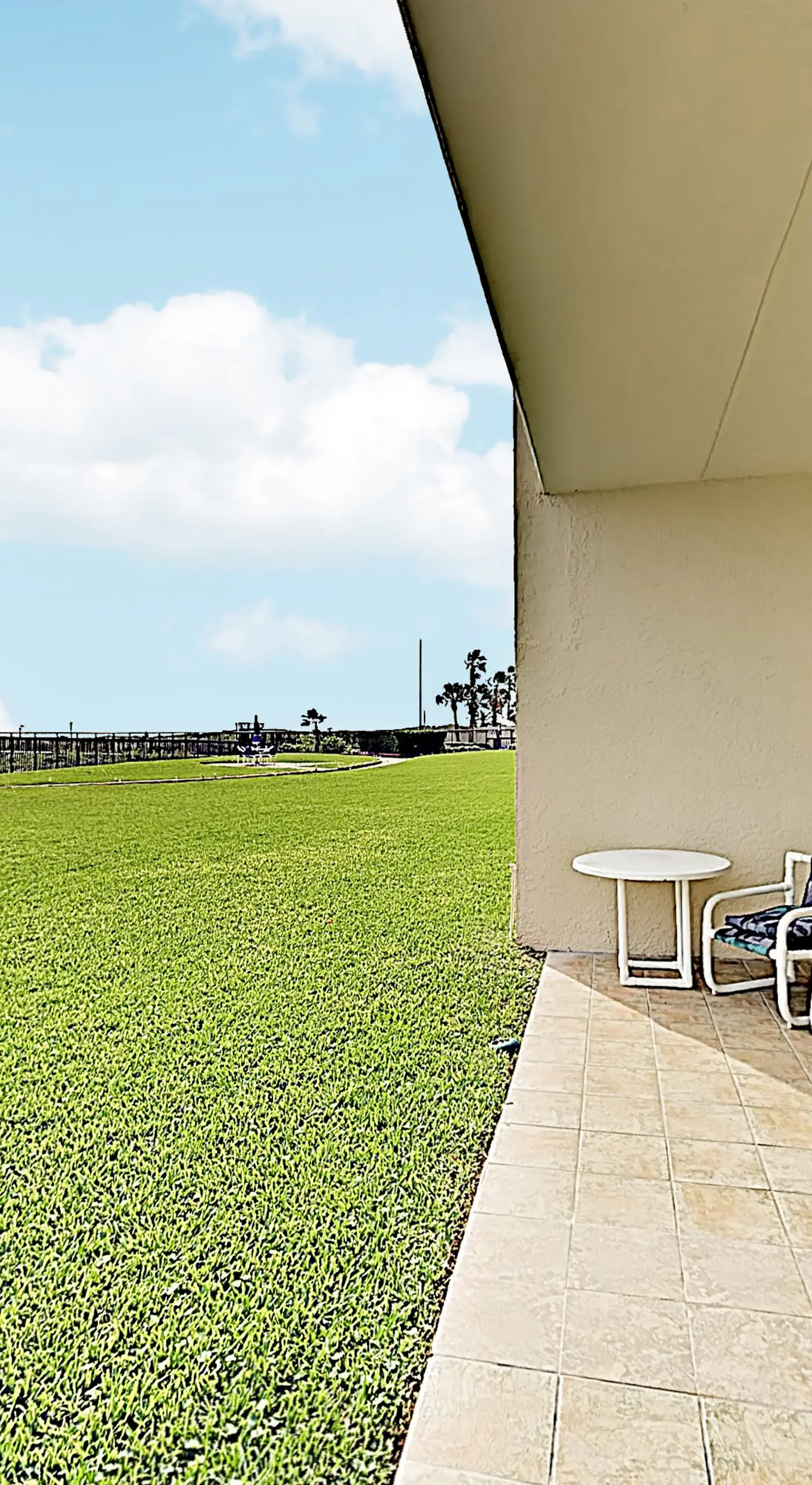 2BR w/ Patio, Luxury Perks: Suntide III - Unit 102