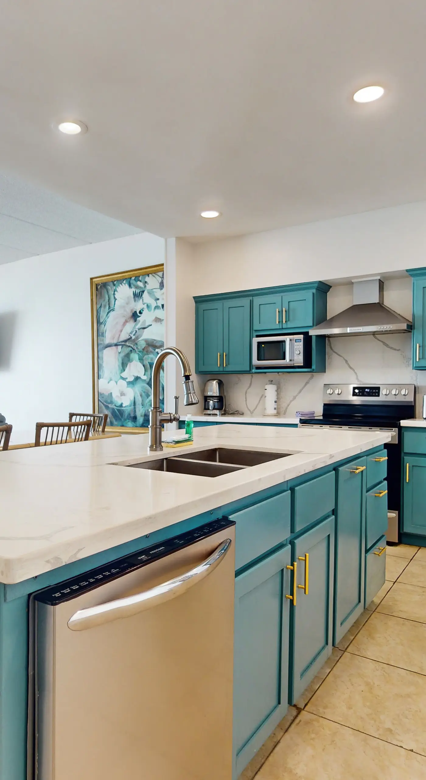 3BR All-Suite Penthouse: Suntide III - Unit 1103