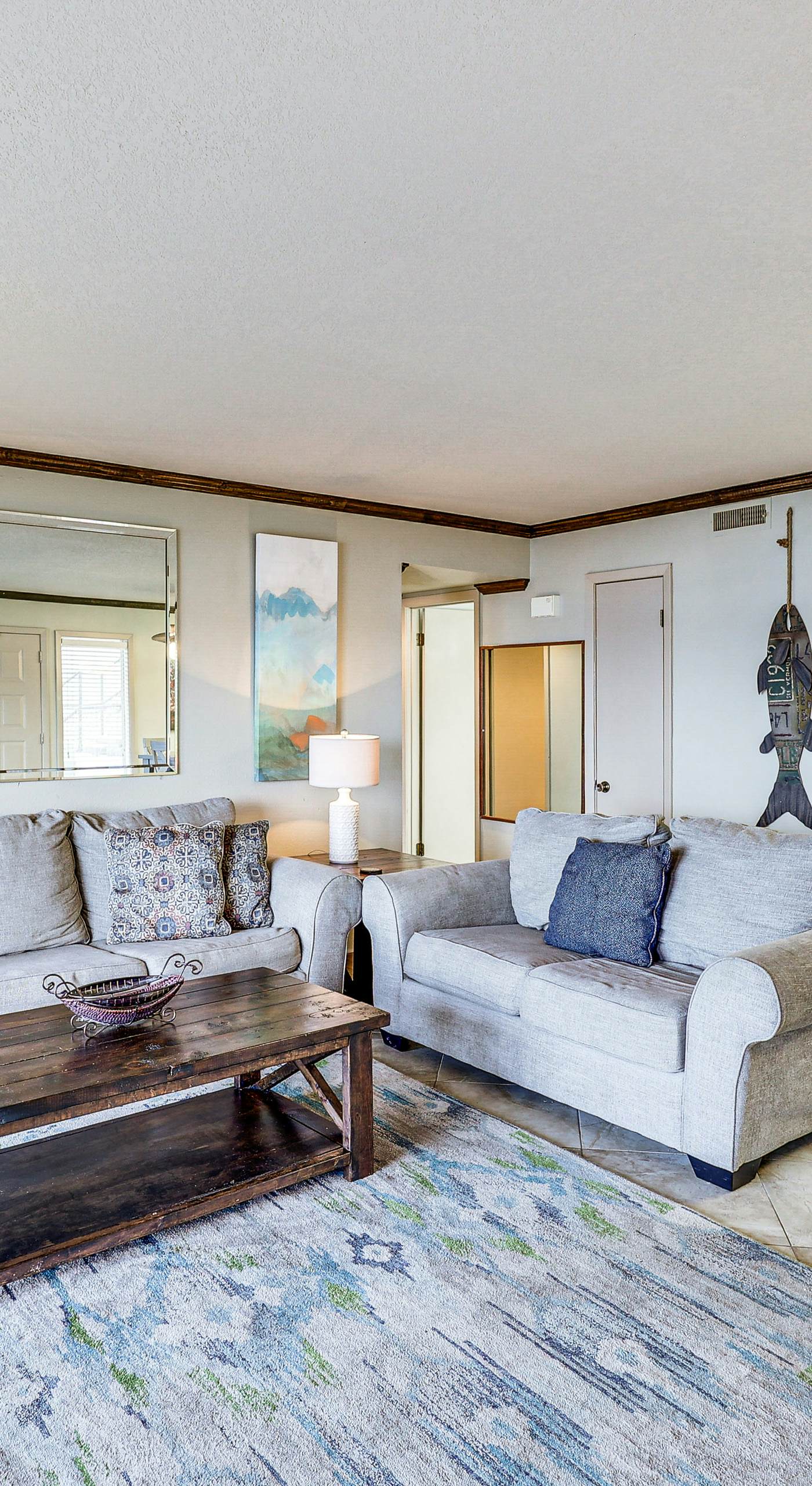 Hot Springs Condo on Lake Hamilton w/ Balcony!