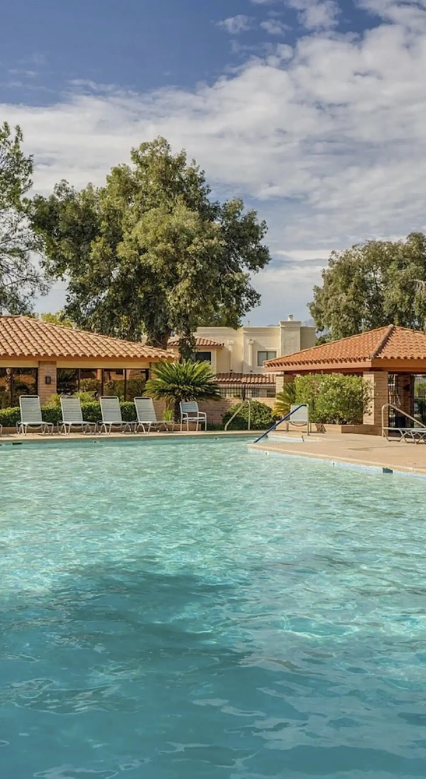 Extended Stay in Tucson! Dog-Friendly Townhome