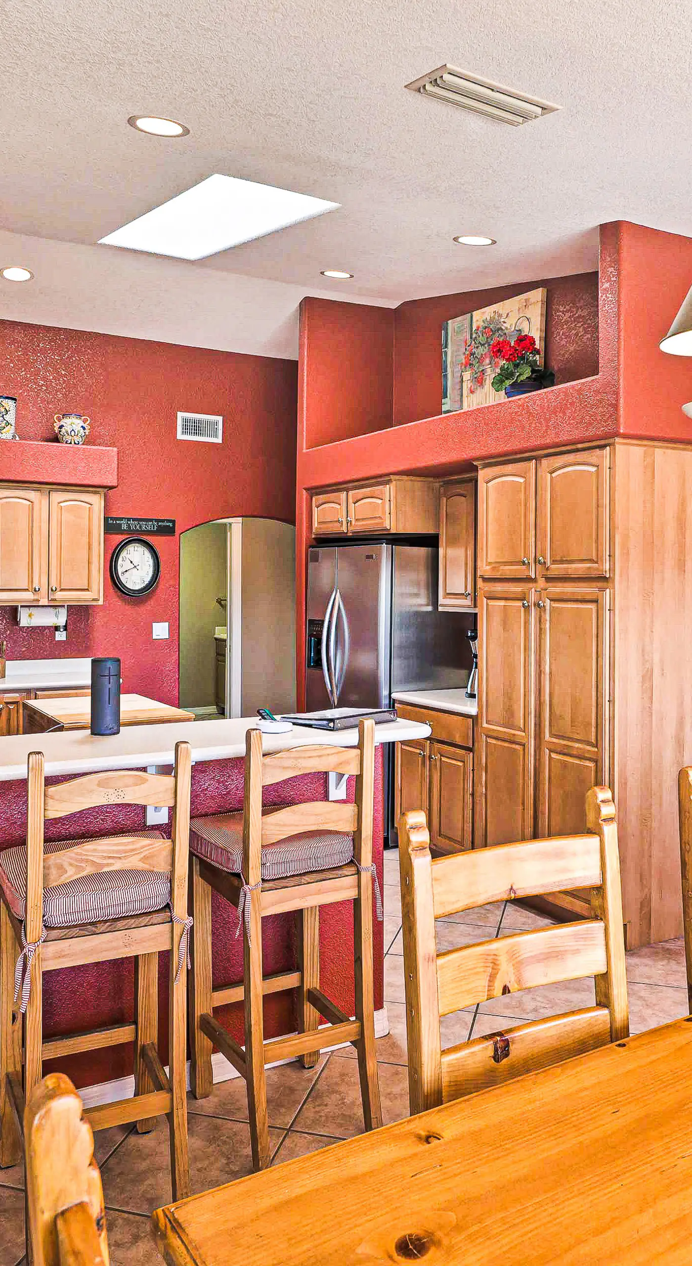 Poolside Bliss: Pet-Friendly Lake Havasu City Gem