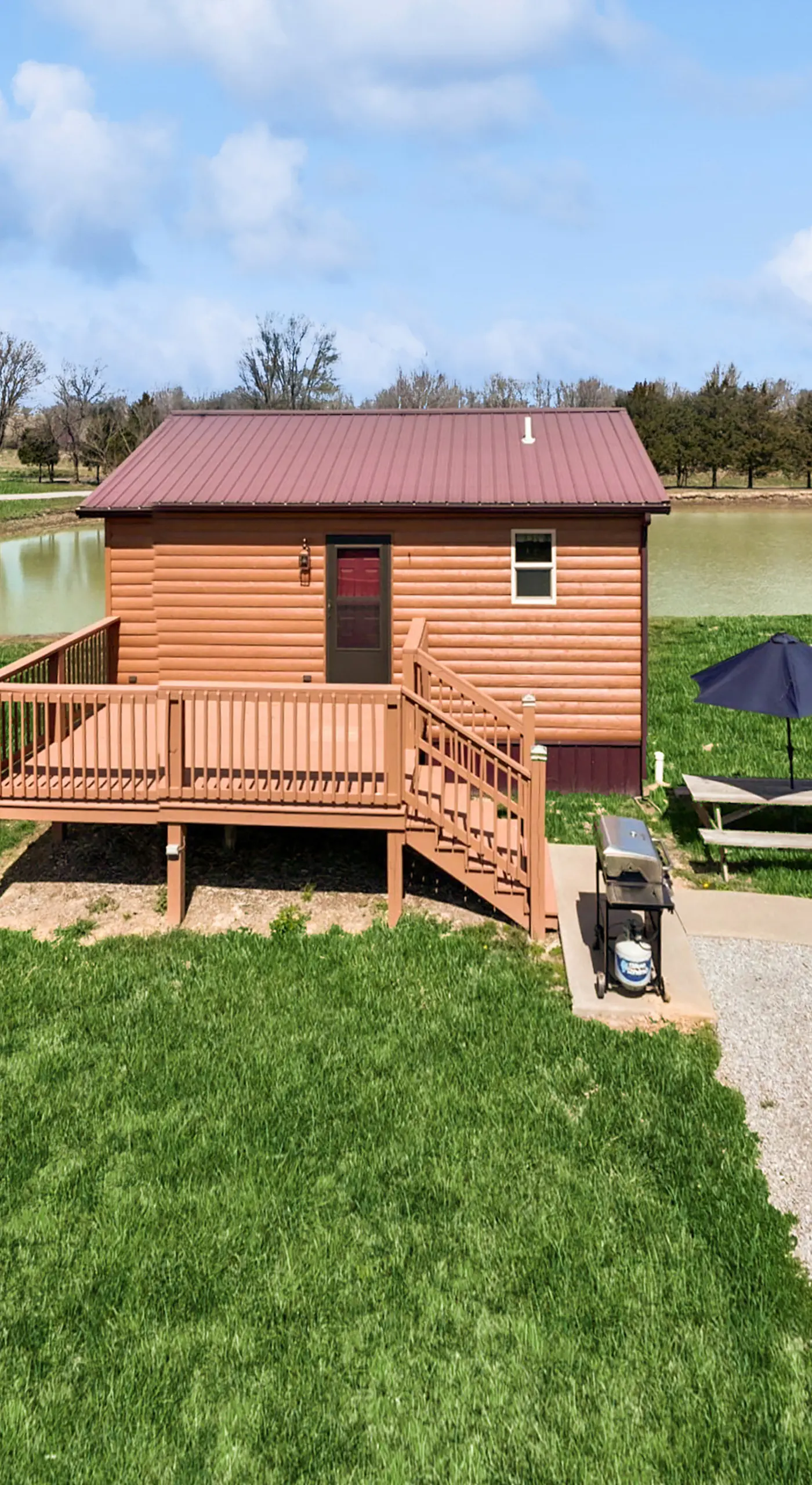Pet Friendly! Couples Retreat in Southern Illinois
