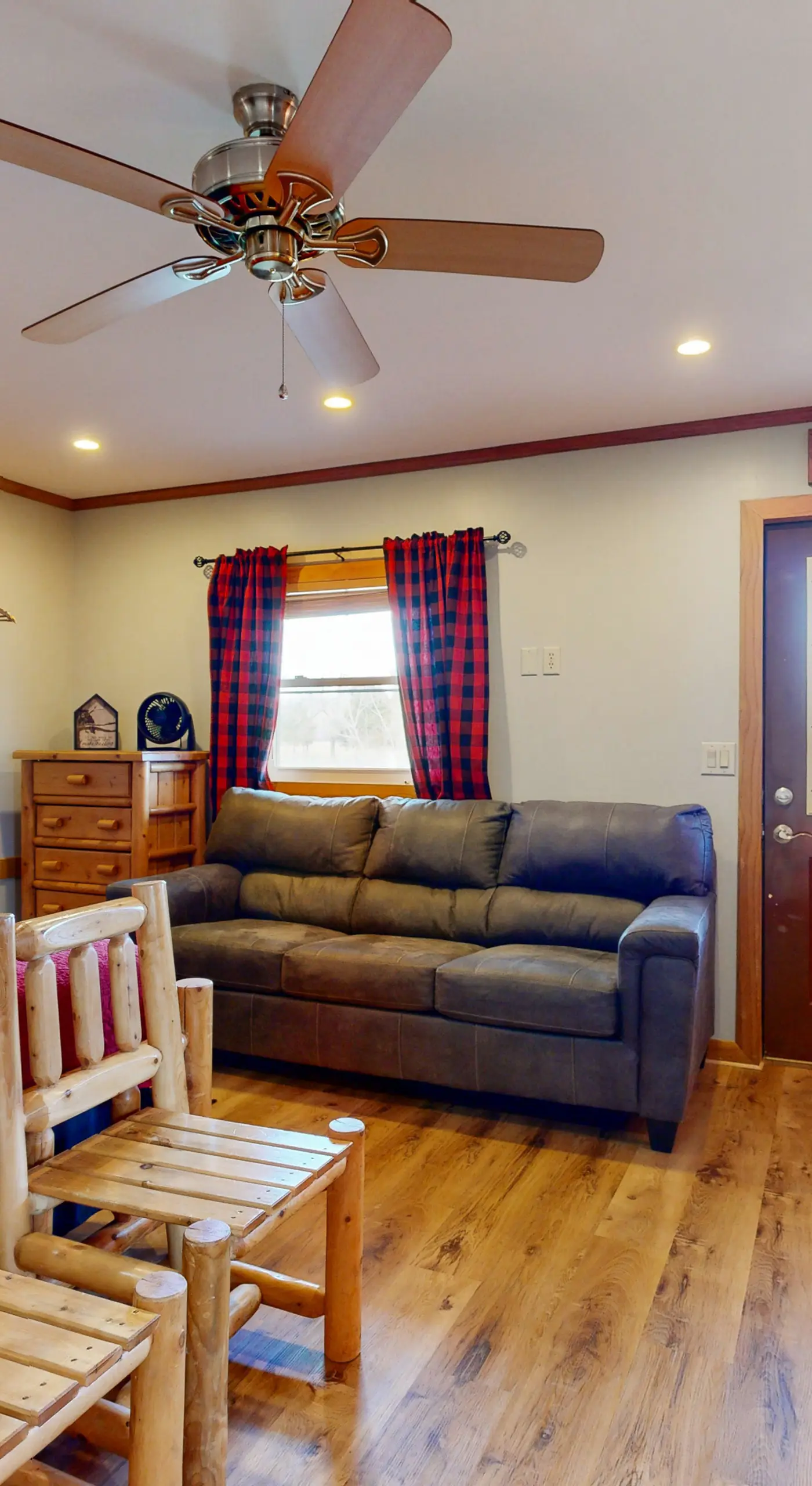 Pet Friendly! Couples Retreat in Southern Illinois