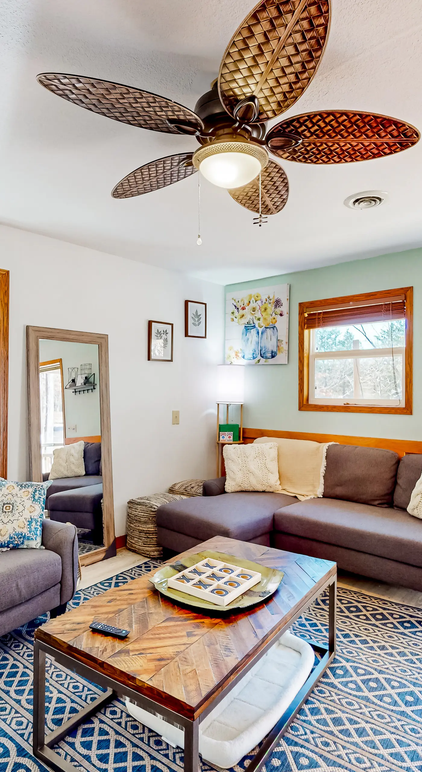 Relax at 'The Cove' Waterfront Getaway