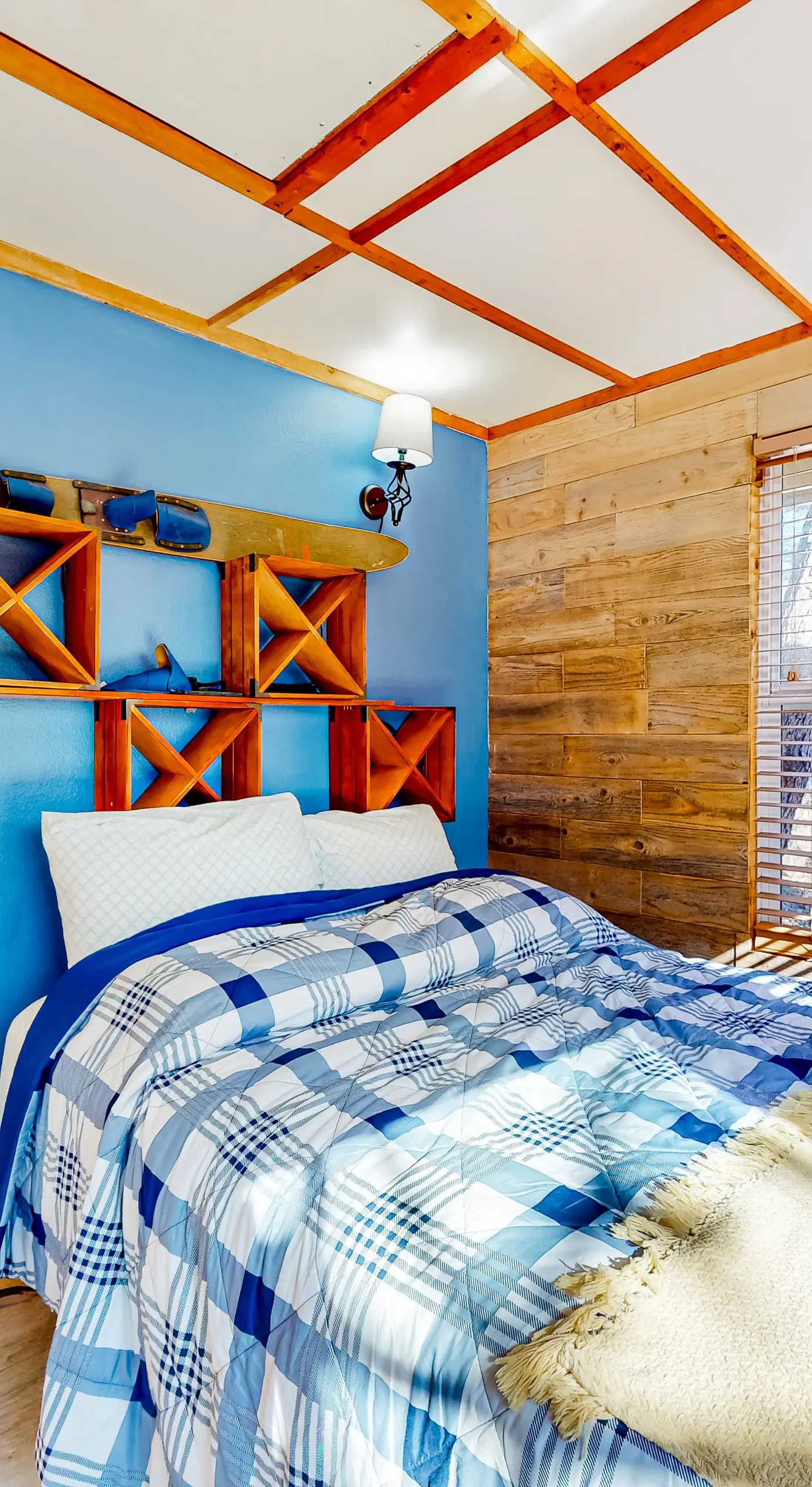 Relax at 'The Cove' Waterfront Getaway