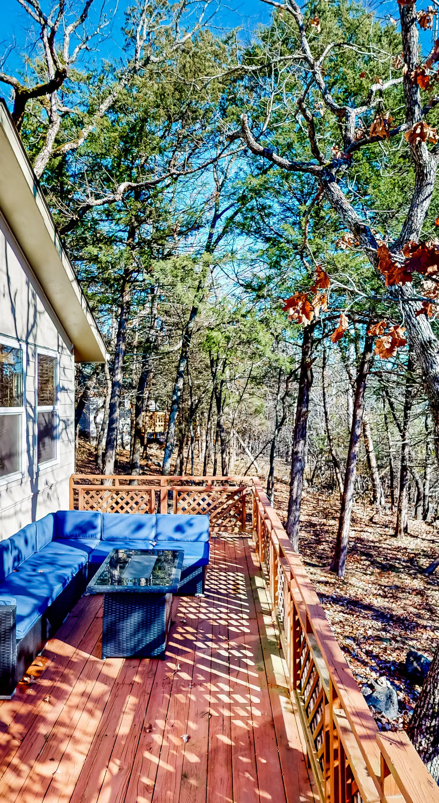 Relax at 'The Cove' Waterfront Getaway