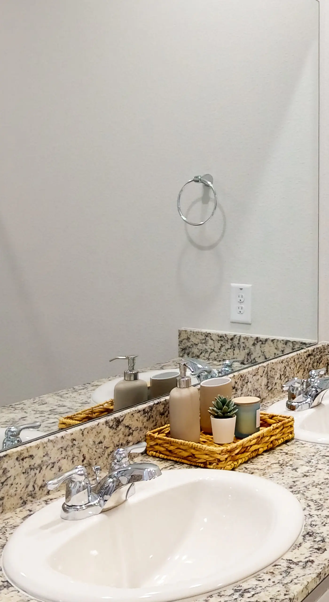 Patio Dining & Yard: Porter Escape, 3 Mi to Golf