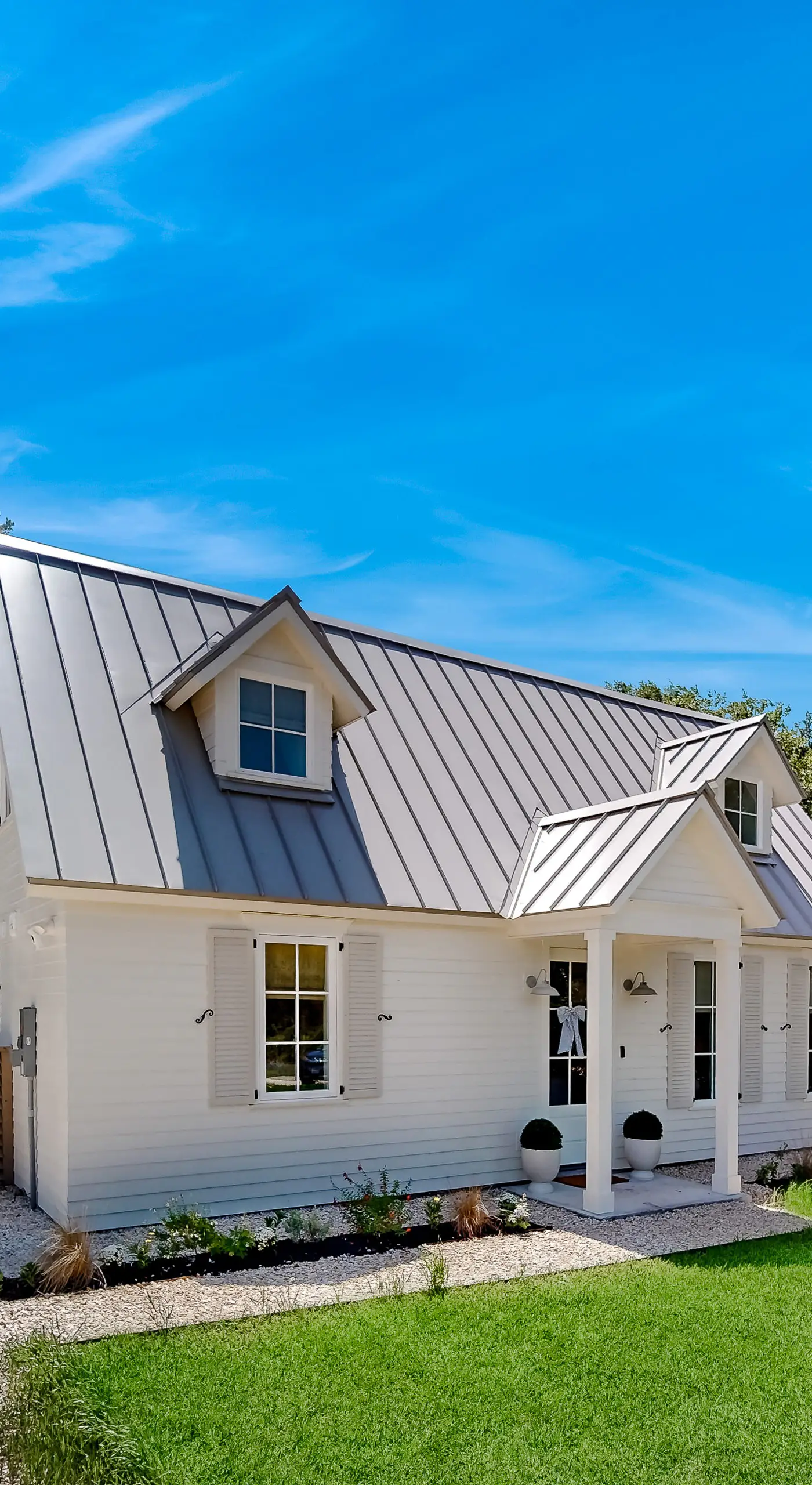 Off-Grid & Elegant Farmhouse Near Somerville Lake