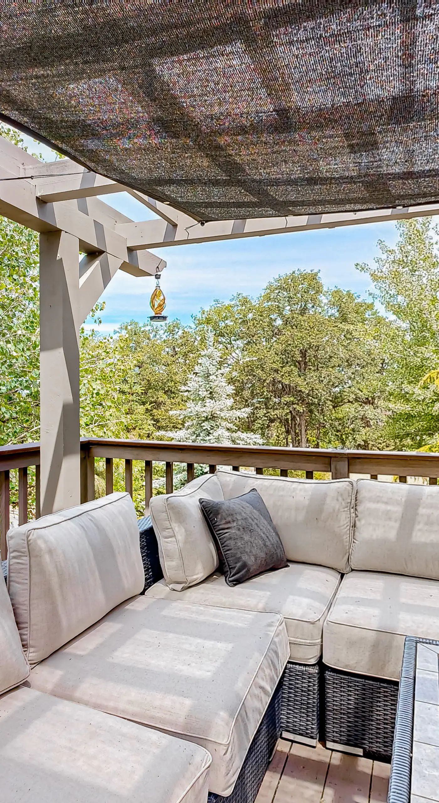 Hot Tub & Deck! Outdoor Basecamp in Klamath Falls