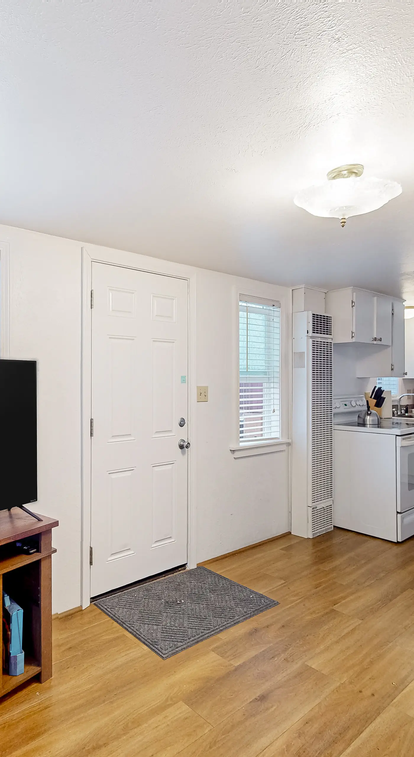 Near Golf & Parks! Couple's Haven in Klamath Falls