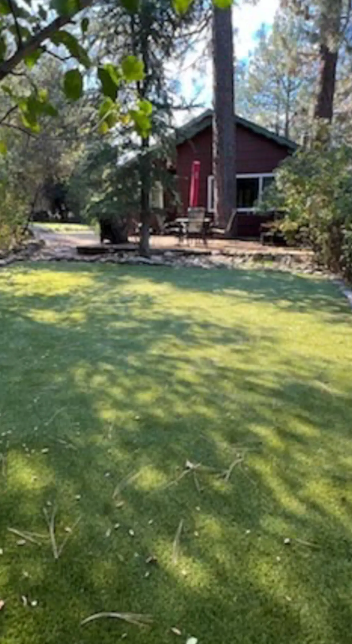 Buckthorn Beauty: Private Hot Tub & Lounge Space
