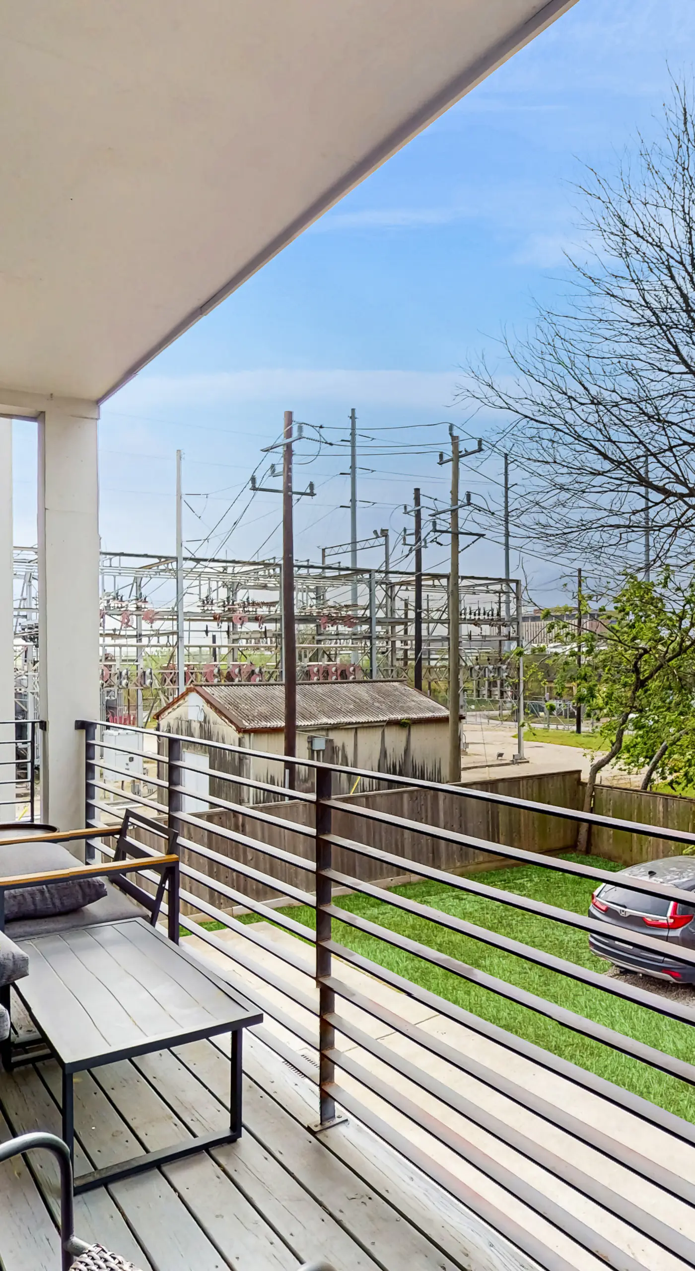 3 BR Home w/ billiards & ping pong, Near Downtown