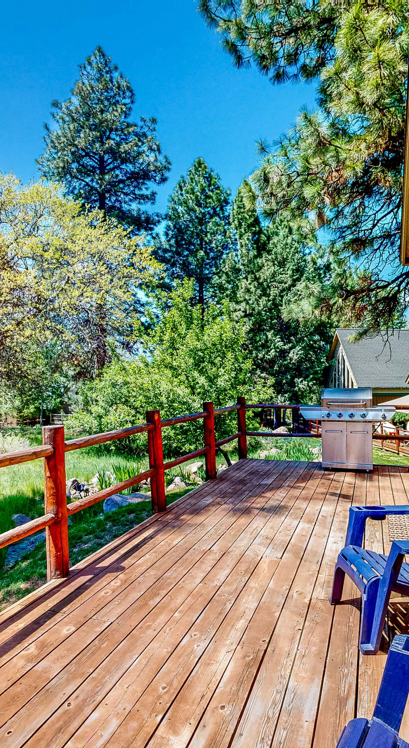 Gateway to Crater Lake! Resort Retreat w/ Pool