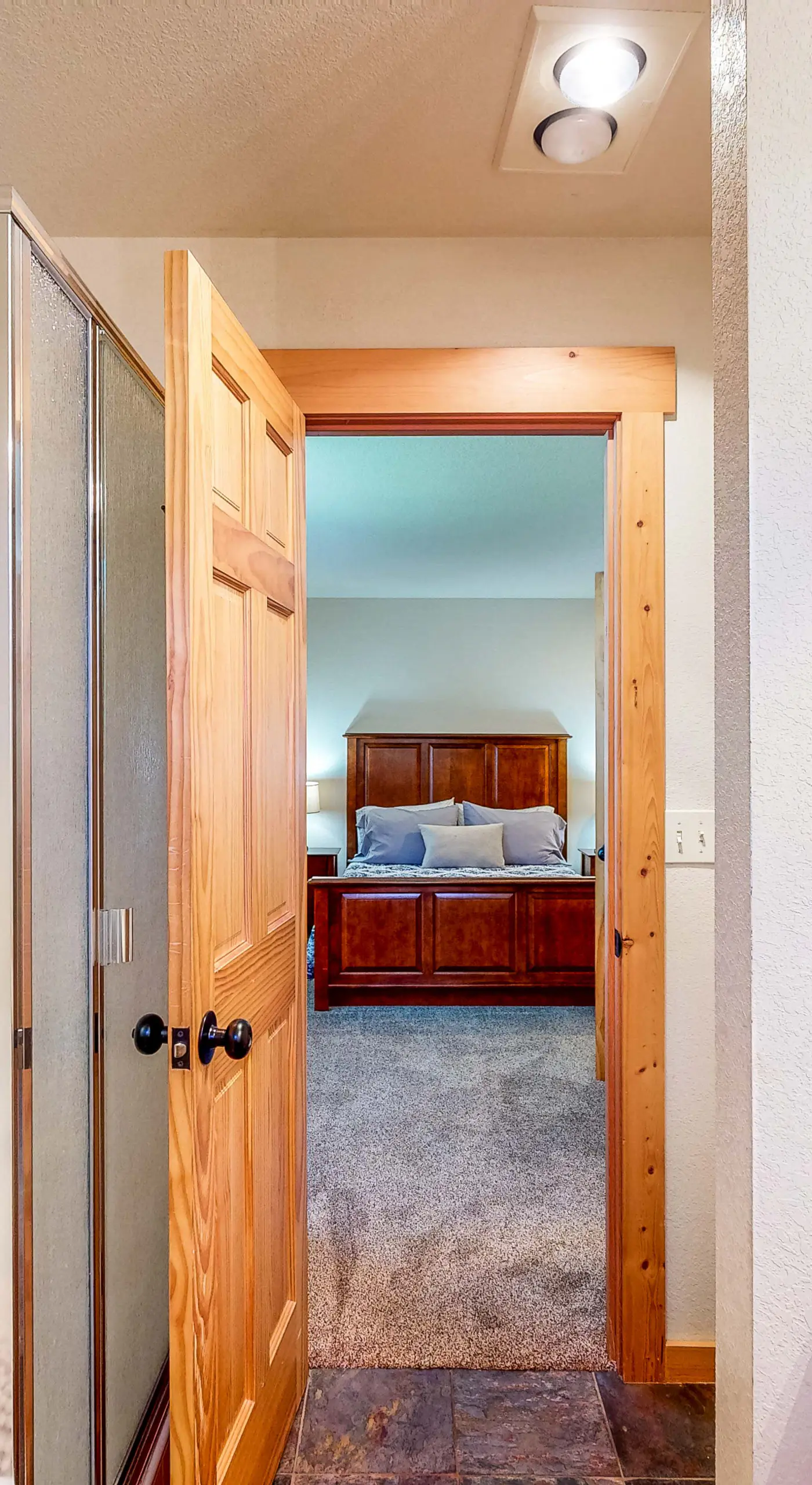 Gateway to Crater Lake! Resort Retreat w/ Pool
