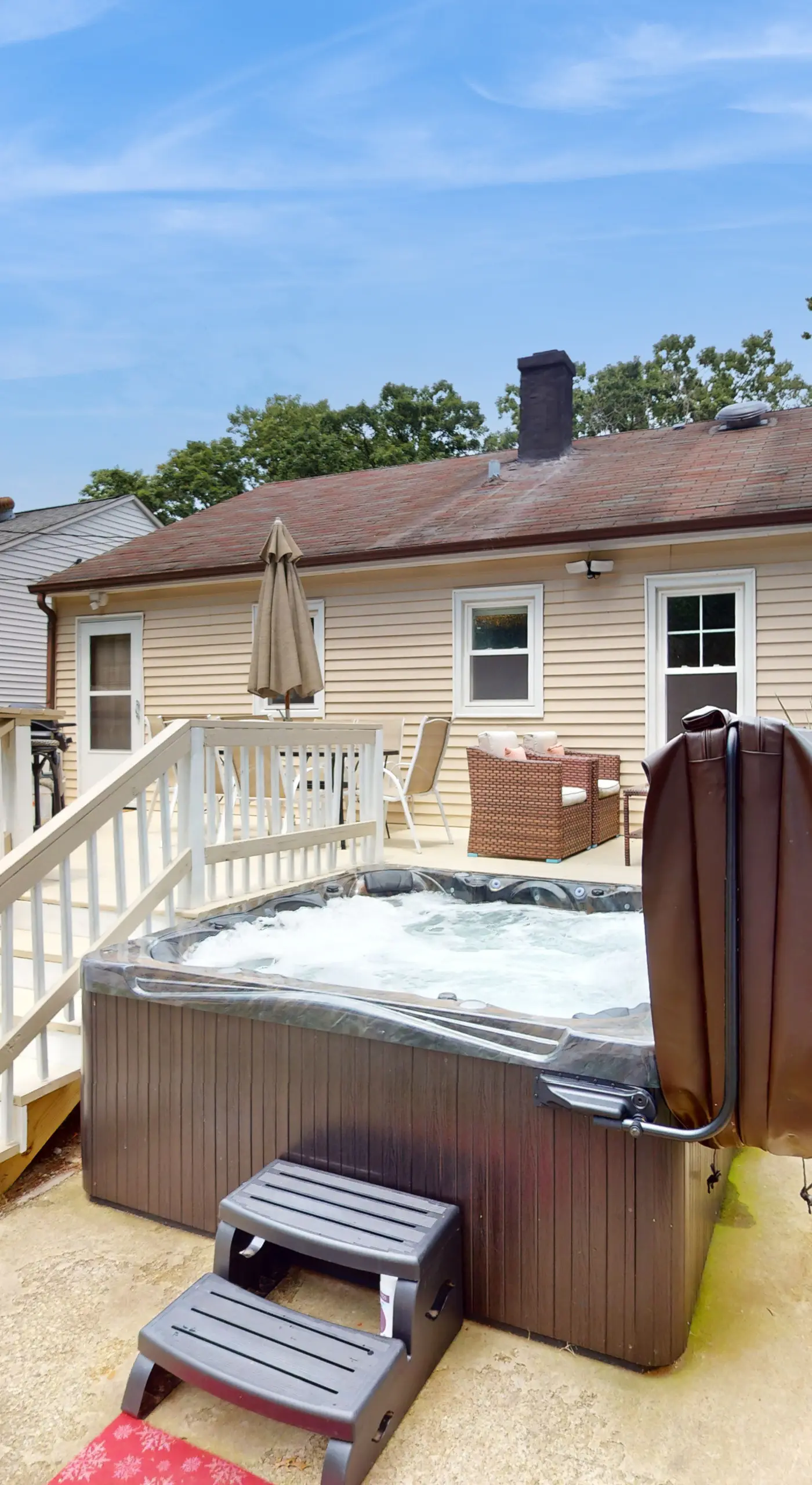 2 Mi to Beach! Hot Tub Haven in Michigan City