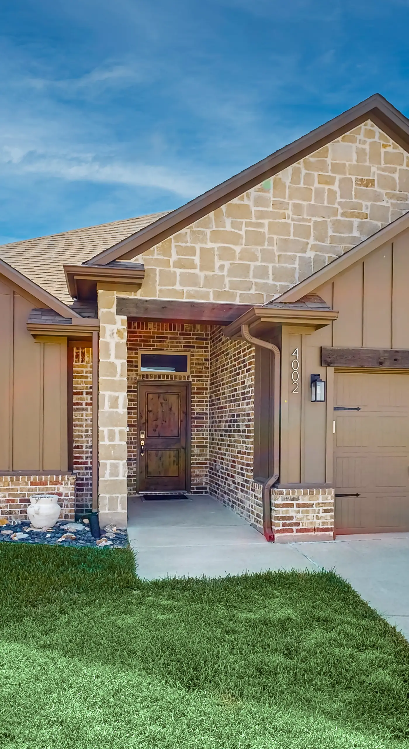 Family Retreat! South College Station Home w/ Yard