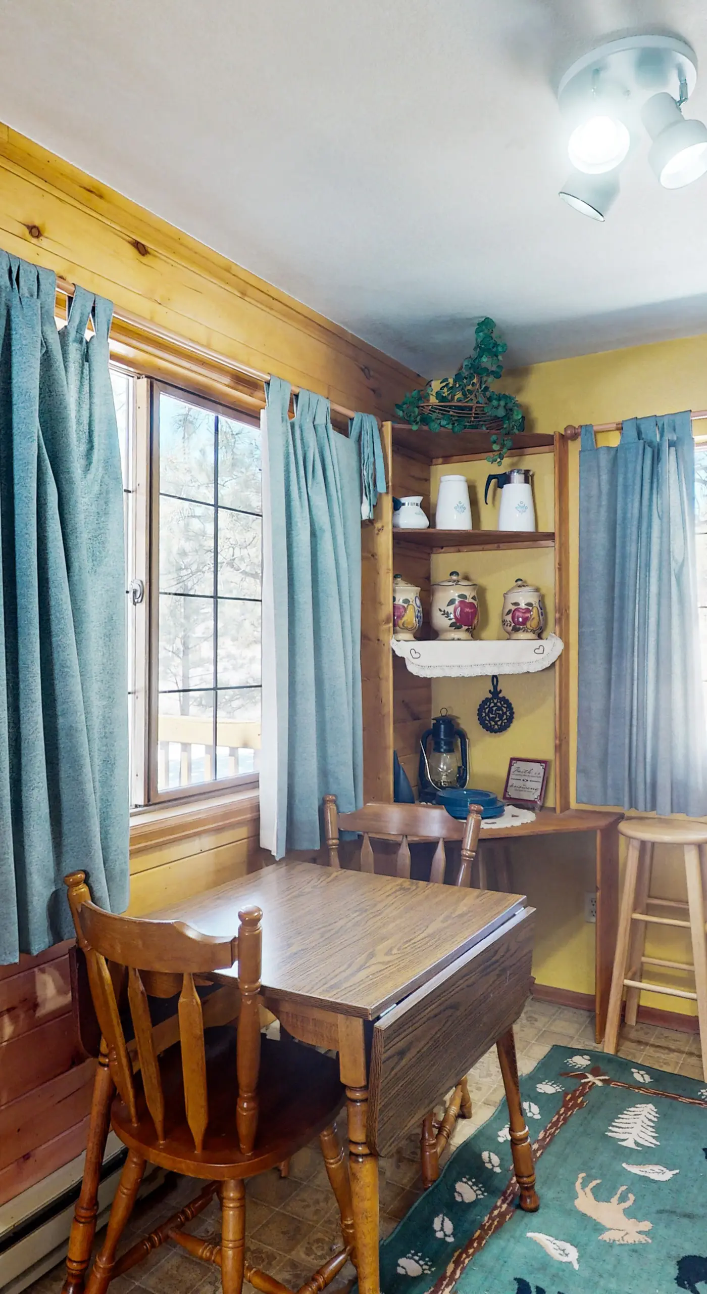 Tranquil Wet Mtn Cabin w/ Views on 3 Acres!