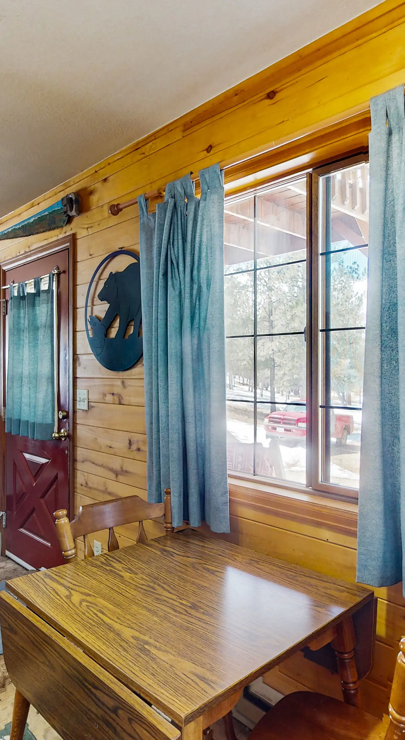 Tranquil Wet Mtn Cabin w/ Views on 3 Acres!