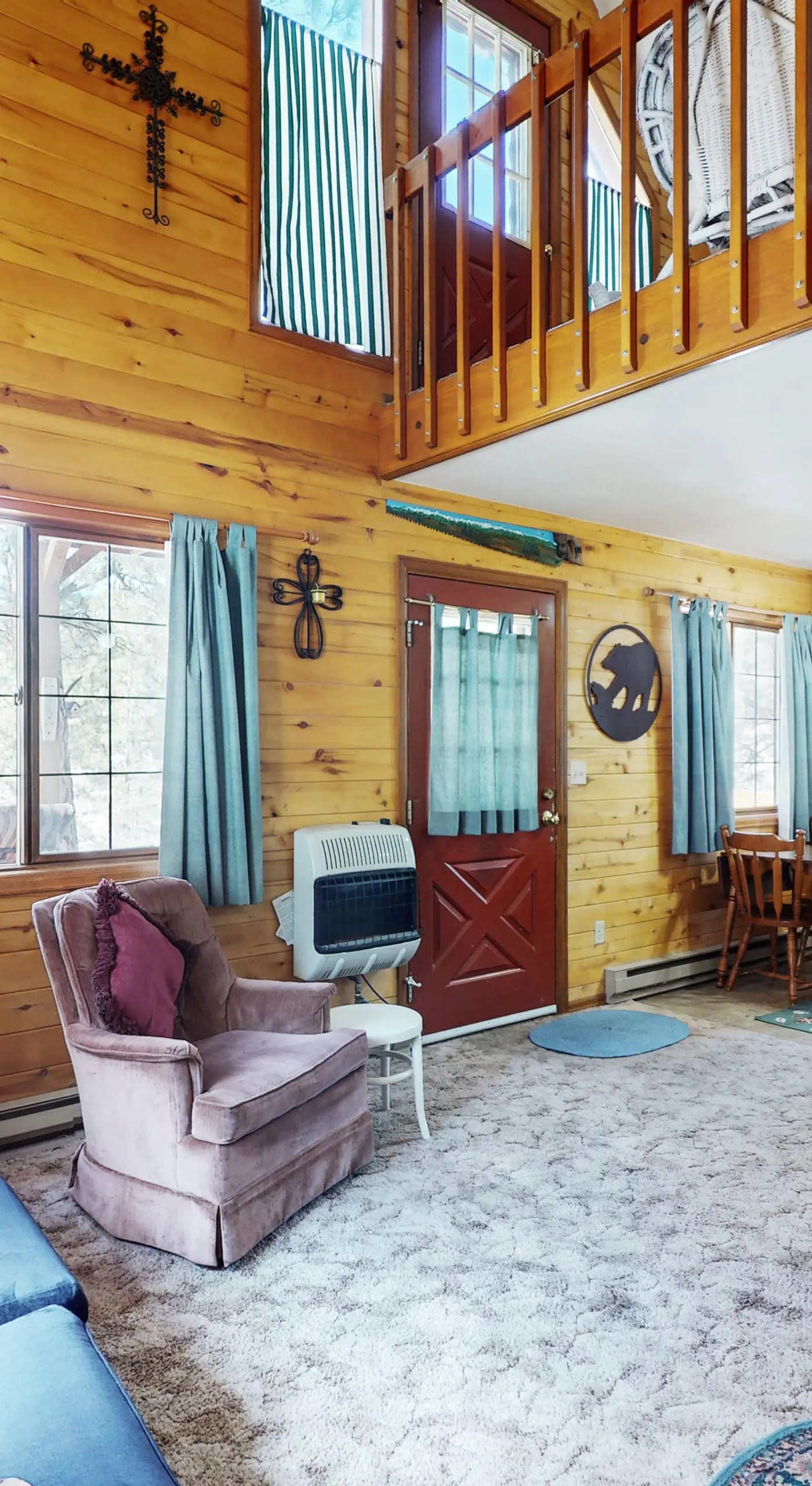 Tranquil Wet Mtn Cabin w/ Views on 3 Acres!