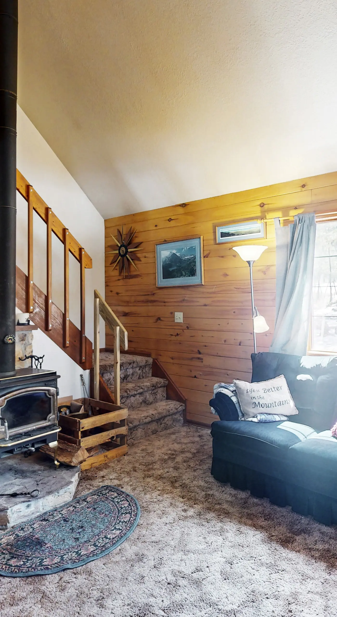 Tranquil Wet Mtn Cabin w/ Views on 3 Acres!