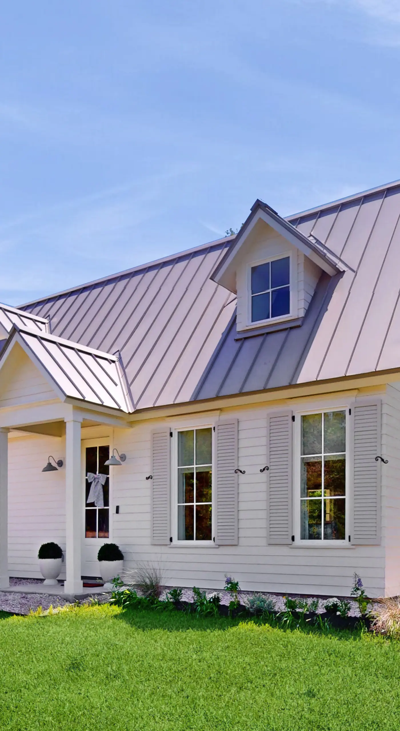 Eco-Chic Lake Somerville Area Farmhouse w/ Porch