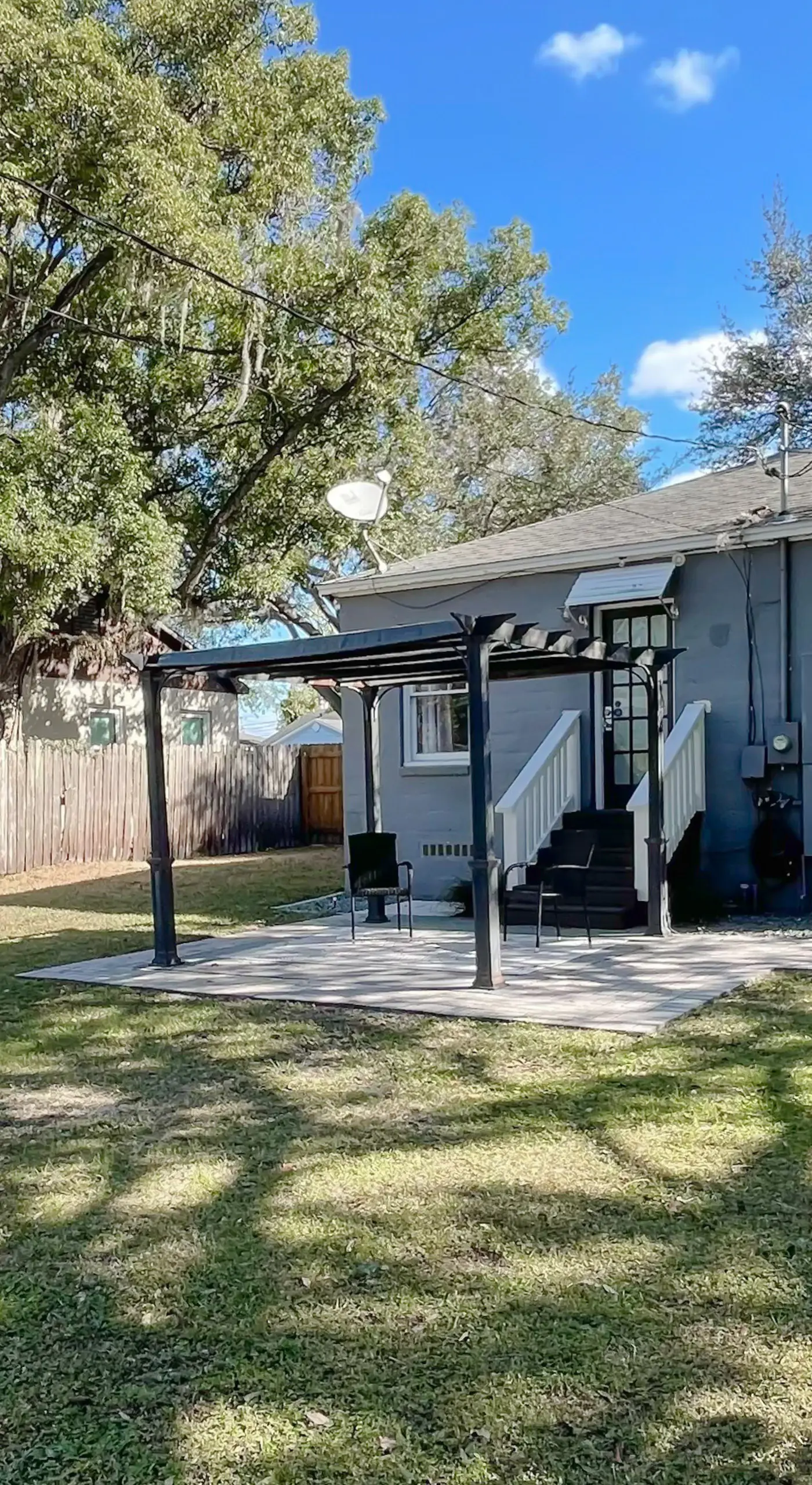 Dog-Friendly Yard! Walkable Dixieland District Gem