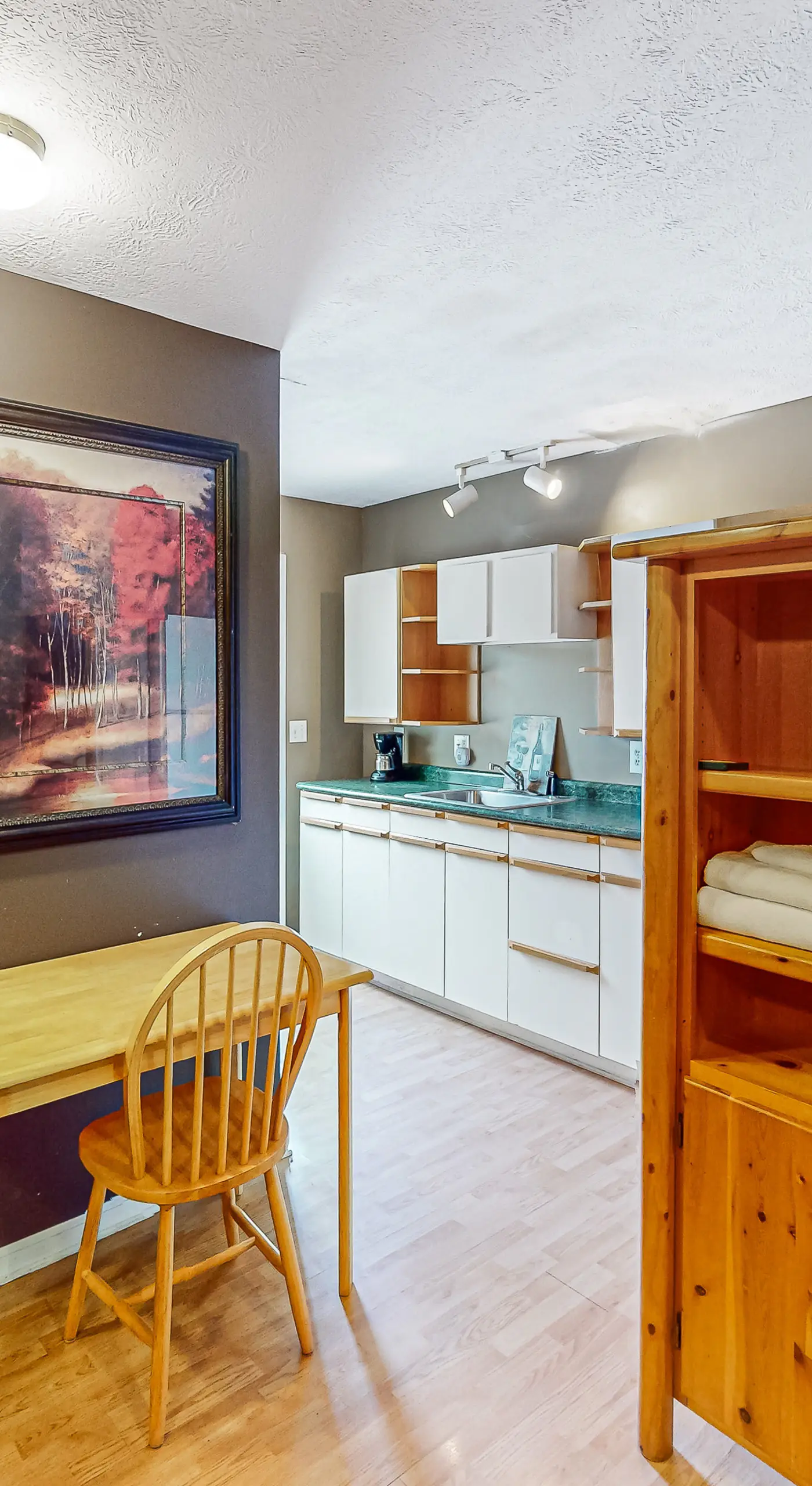Hot Tub, Lake Monroe Views! 22-Acre Outdoor Oasis