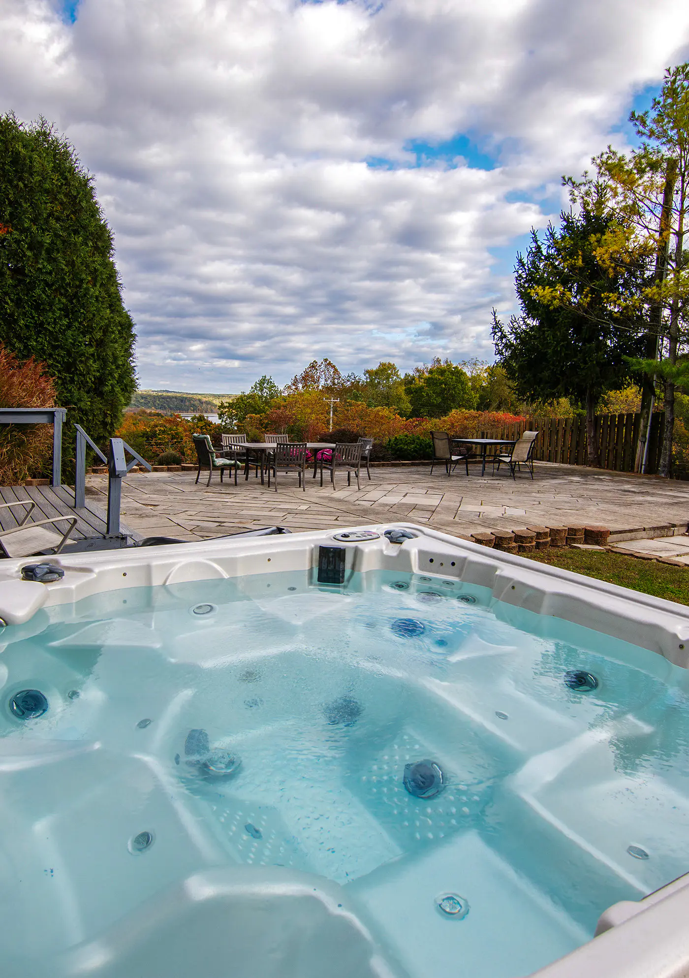 Hot Tub, Lake Monroe Views! 22-Acre Outdoor Oasis