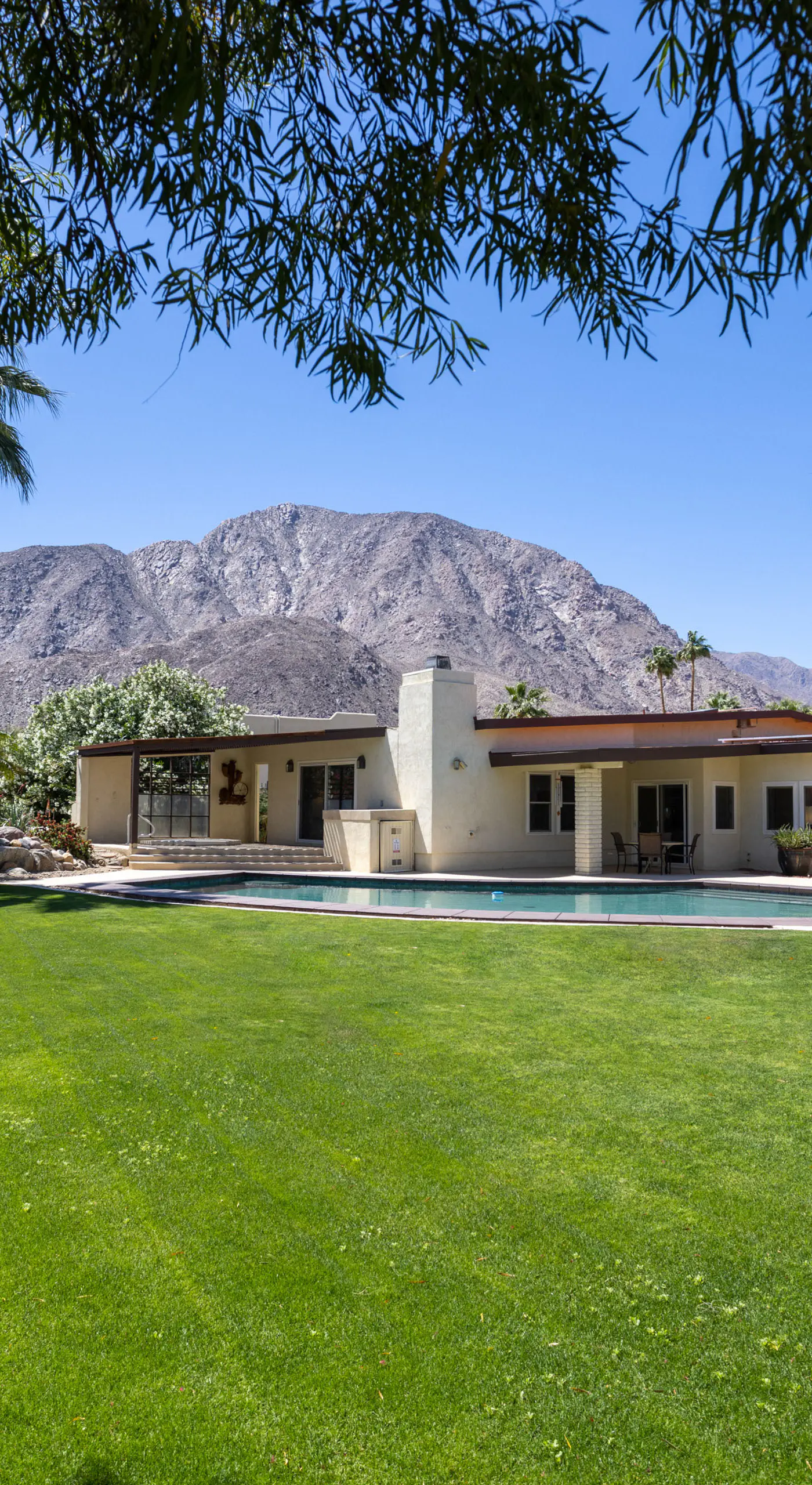 Poolside Splendor! Spacious De Anza Golf Club Home