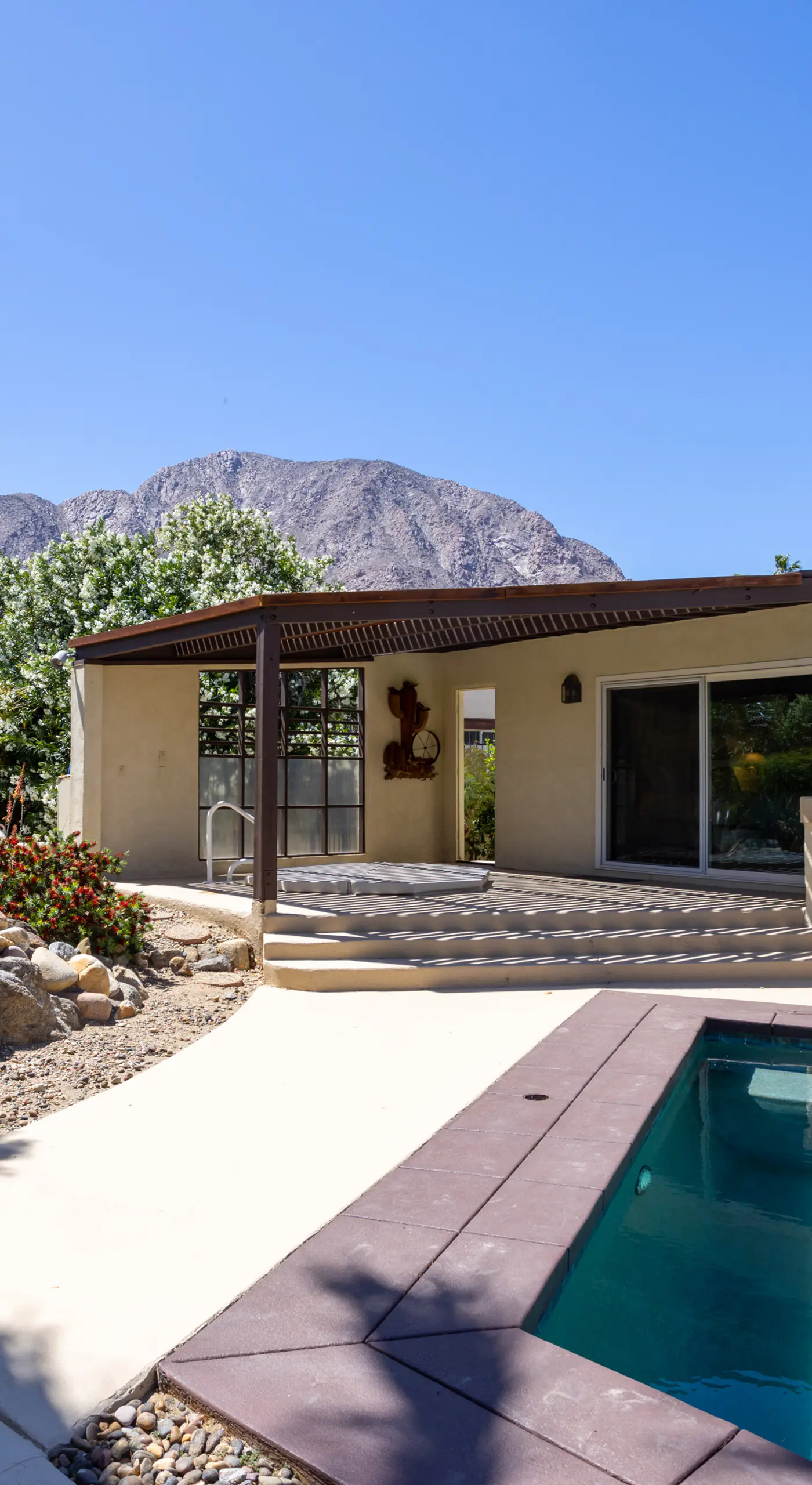 Poolside Splendor! Spacious De Anza Golf Club Home